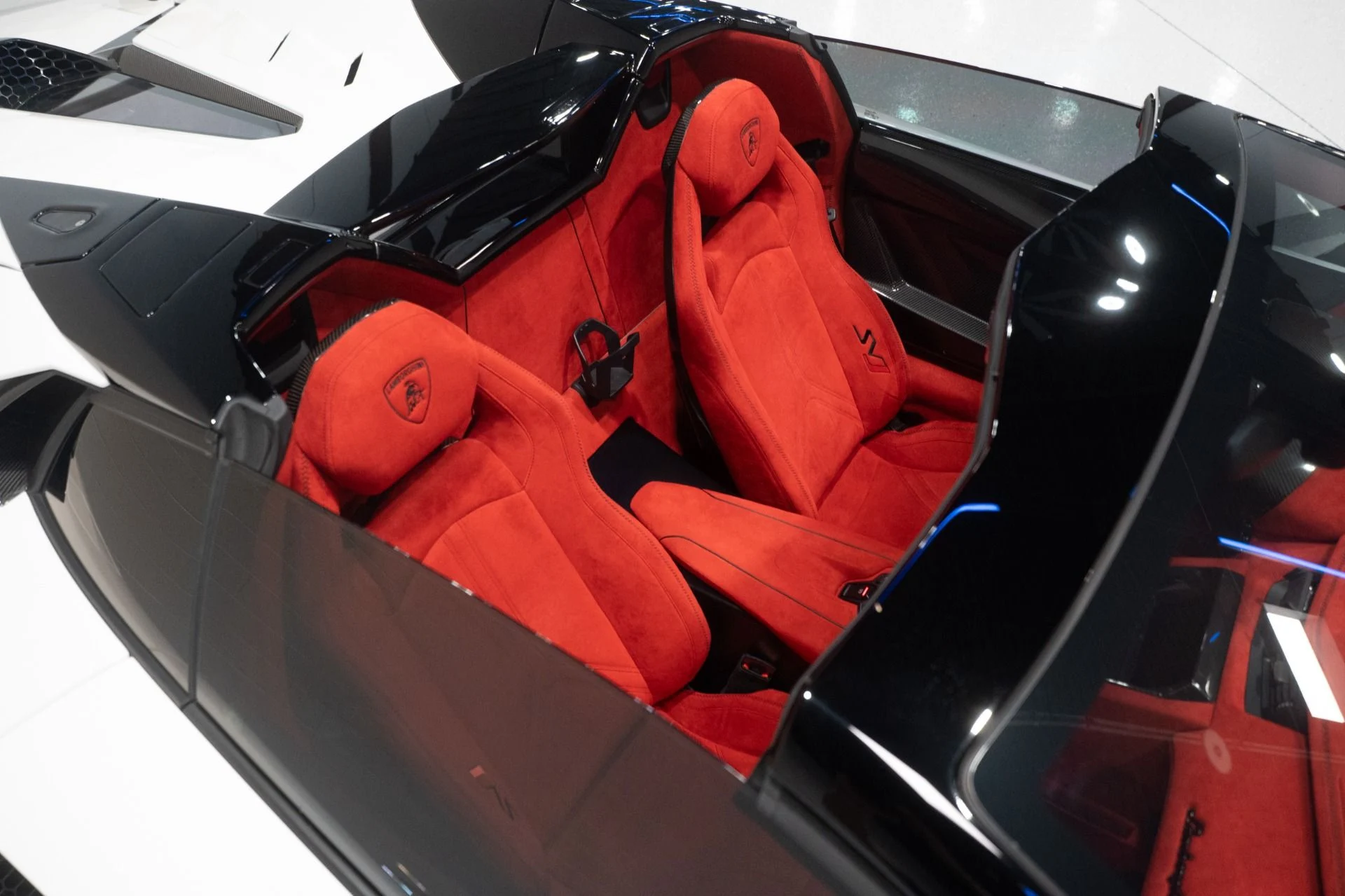 mph025_1414248980_Used_2020_Lamborghini_Aventador_LP_770_4_SVJ_1784235565_d488017926