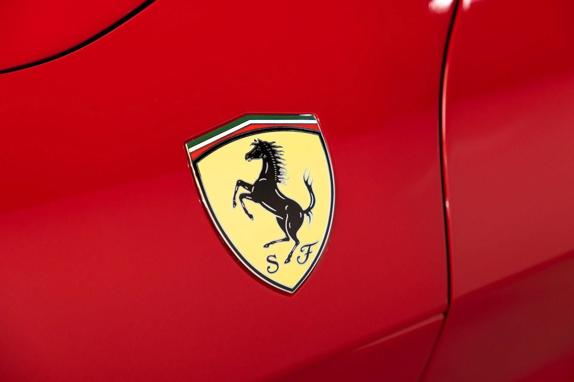 mph025_1425256229_Used_2017_Ferrari_F12berlinetta_1787147102_9a38360a71