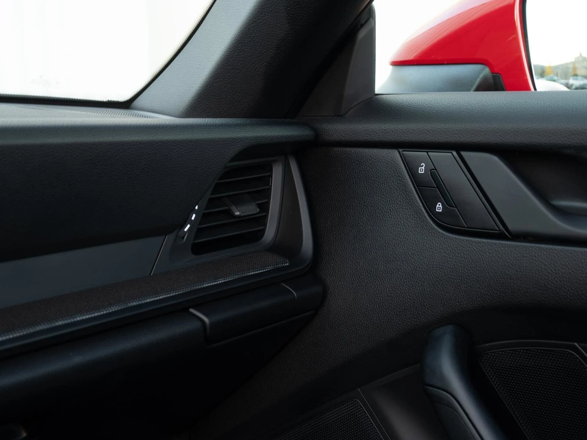 mph025_1441722362_2f47bdde1d5a6922ce7777f040b6c69ax_c8d1bc380c