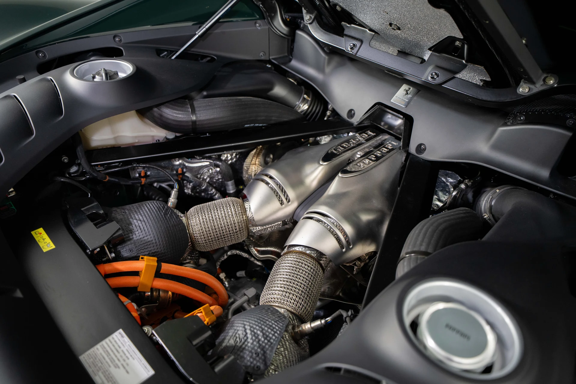 mph025_145269600_d324120616a85adf42b2f43cb1a05152_e39645efb9