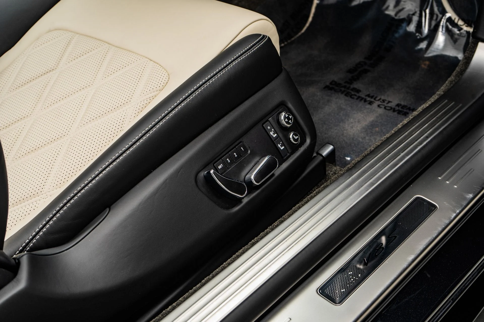mph025_1455778131_Used_2014_Bentley_Continental_GTC_V8_S_Launch_Specification_Mulliner_Driving_Specification_1779473294_09ae1ee498