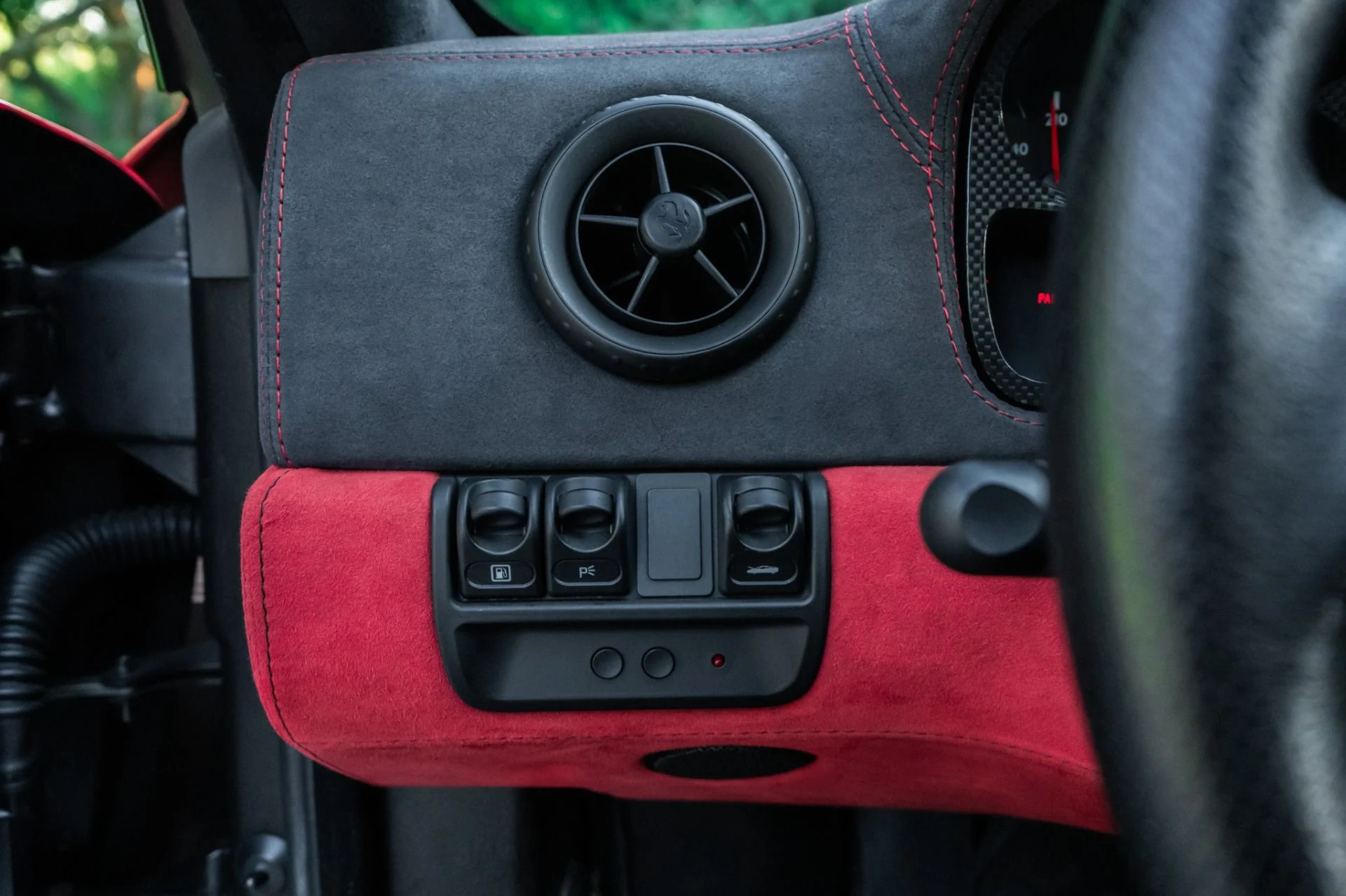 mph025_1460711759_Used_2004_Ferrari_360_Challenge_Stradale_1791474775_773e3282ed