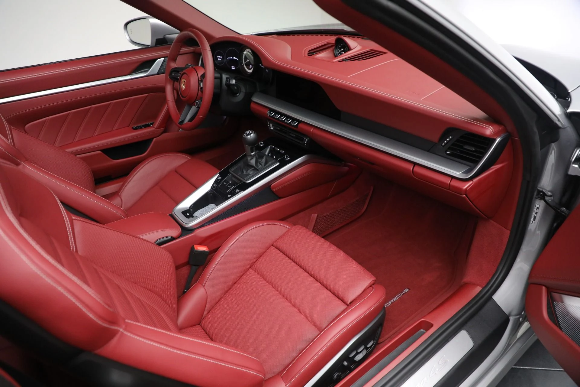 mph025_1461125723_Used_2024_Porsche_911_Targa_4_S_2076bbbc59