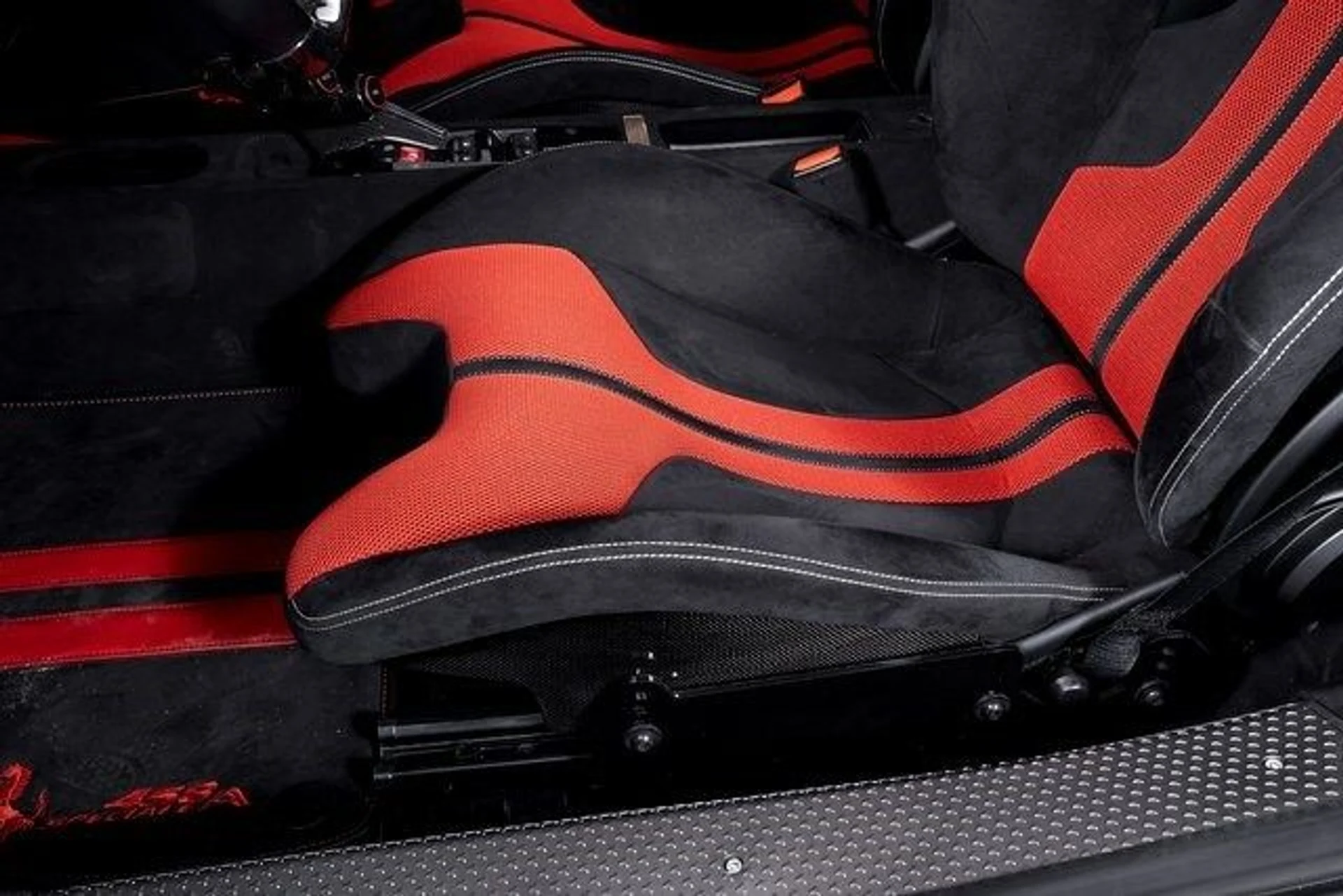 mph025_14793289_fb60fbe2cb2b9099af0a9669101ec351x_41b7877f91