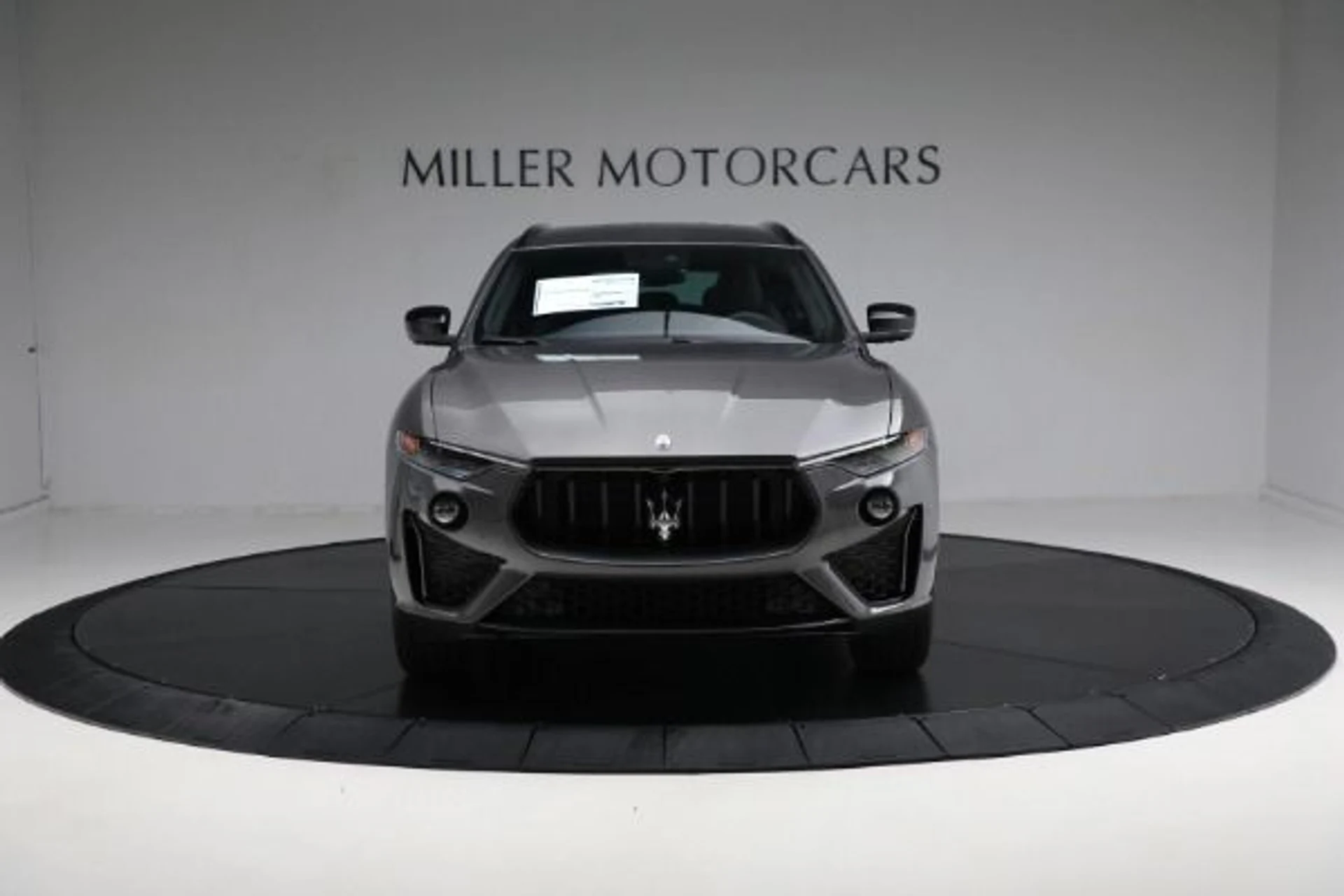 mph025_1489657862_New_2024_Maserati_Levante_Modena_Ultima_f274c1a203