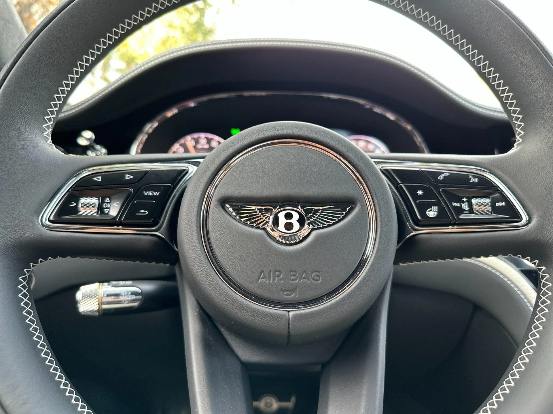 mph025_1491283993_New_2025_Bentley_Flying_Spur_Speed_1760604254_4c23842370