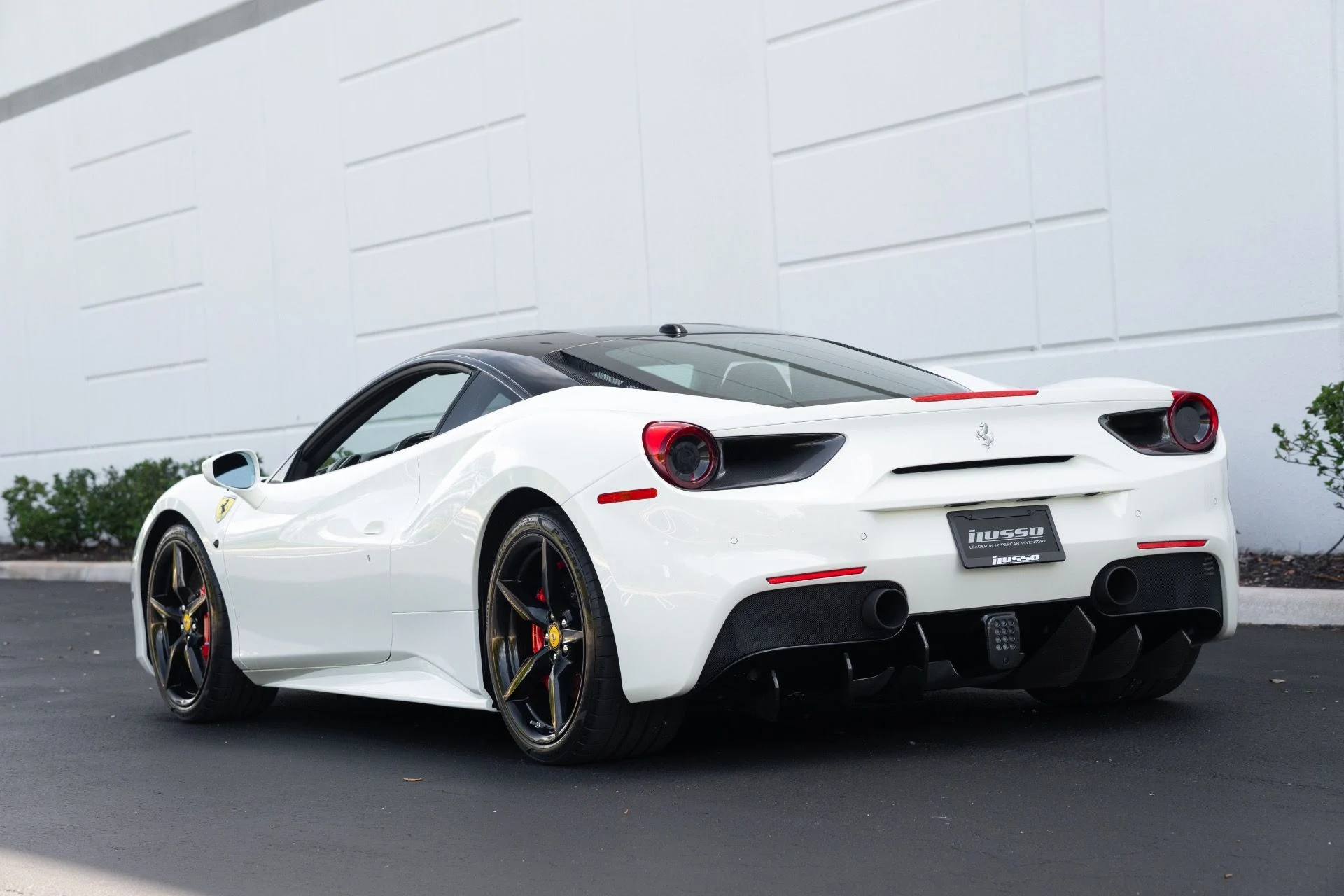 mph025_1491653929_Used_2017_Ferrari_488_GTB_1776194926_eb9b6aa1c3