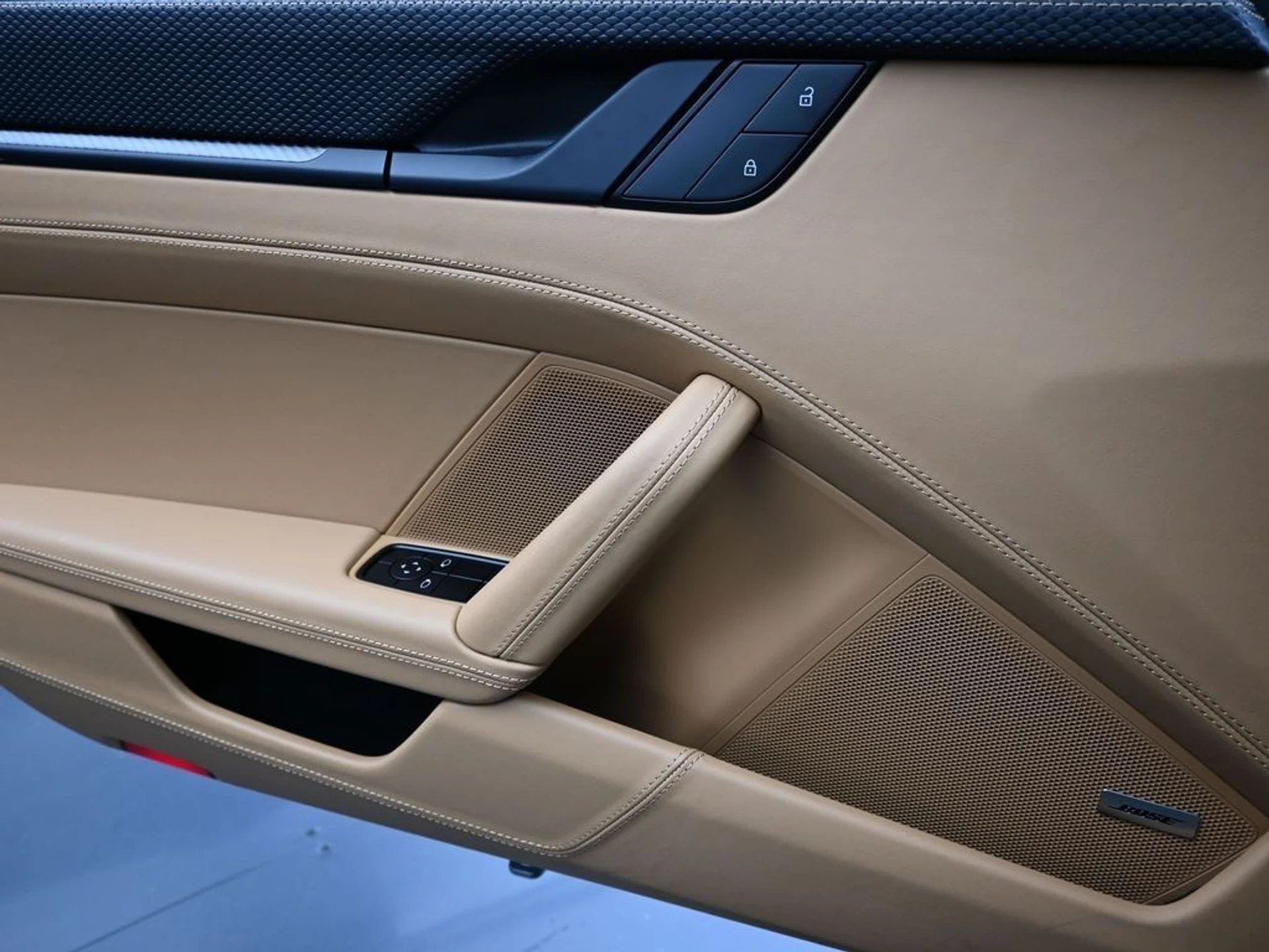 mph025_1495299633_e858eab45fccd45311111f4e4c43a5d6_d648ffc10d