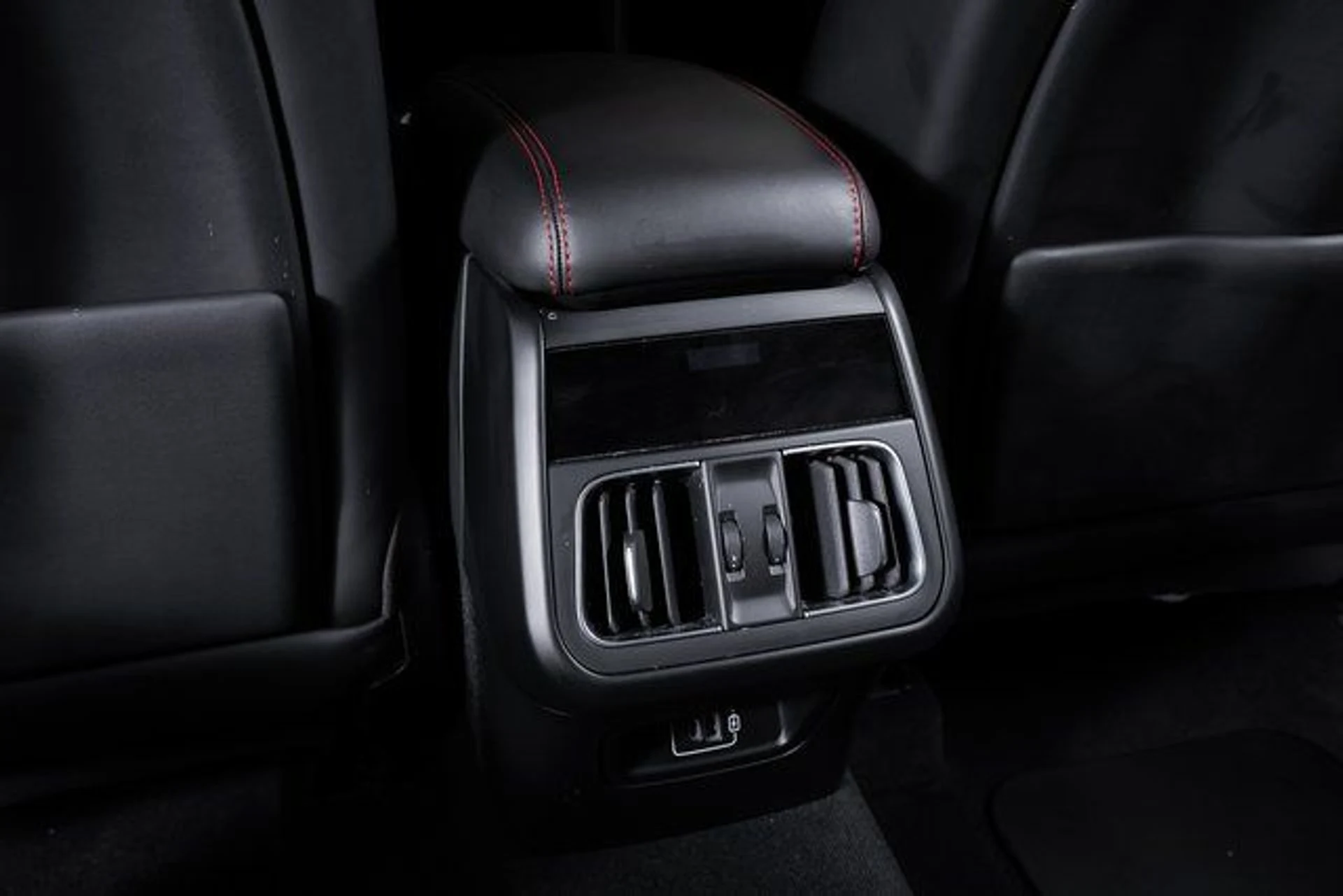 mph025_1500519202_78efeae09e4a866b79066ccf3697438ax_fd520ba612