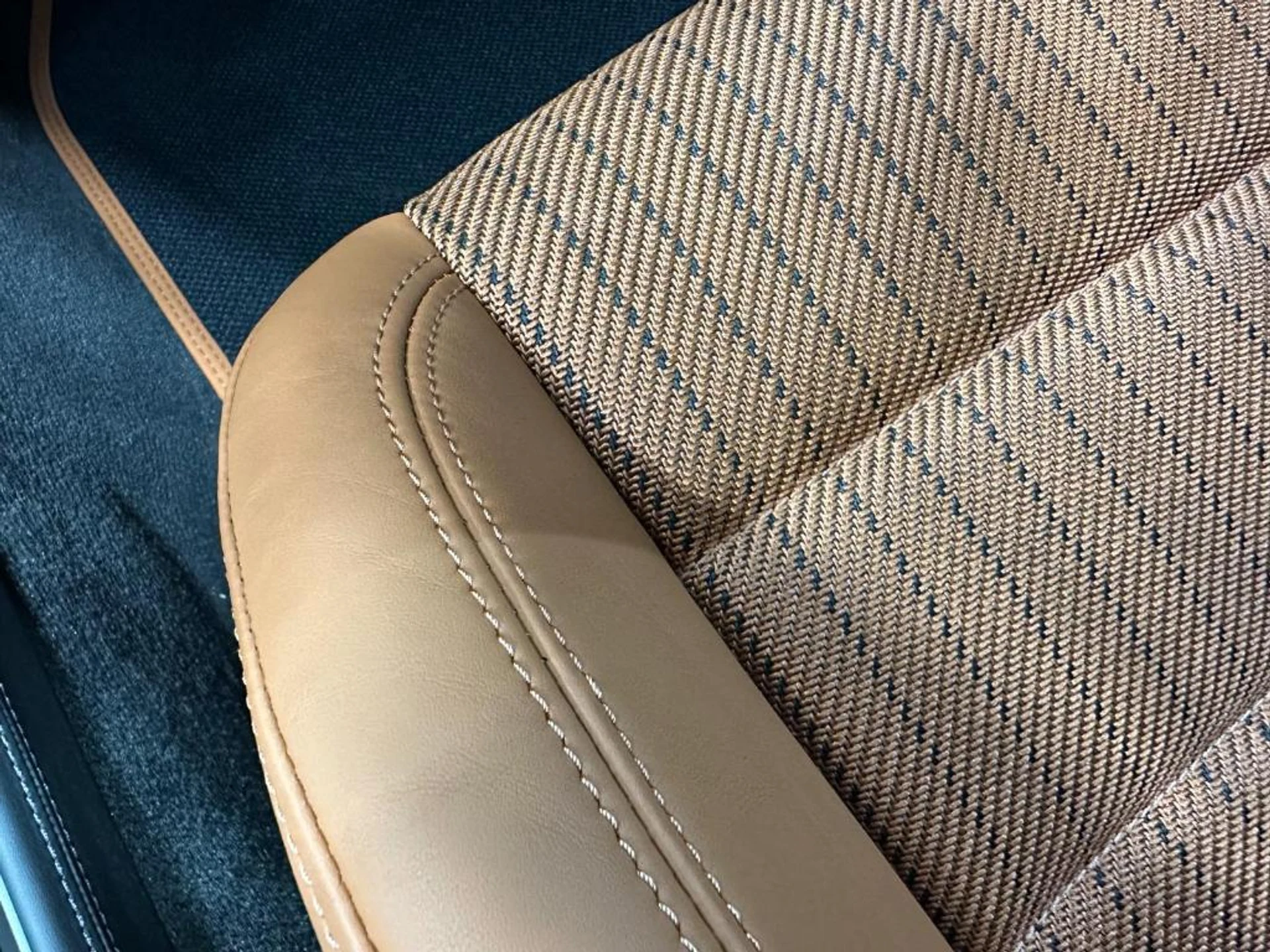 mph025_1506427527_b0_Qmrbfg_C6tt_LUZN_2_UPSRH_0_V_Pj0_7bb06ea20f