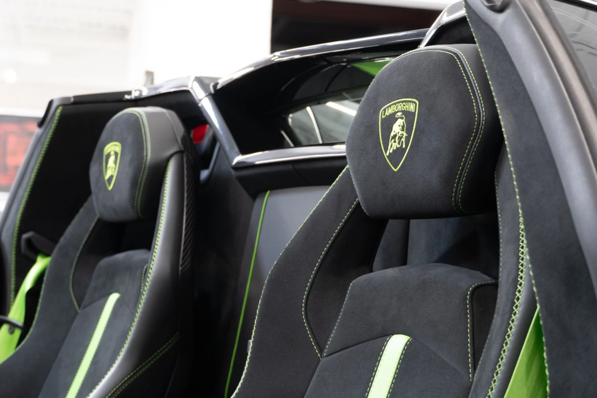 mph025_1509150803_Used_2021_Lamborghini_Aventador_LP_770_4_SVJ_1763584595_1fd6d47045