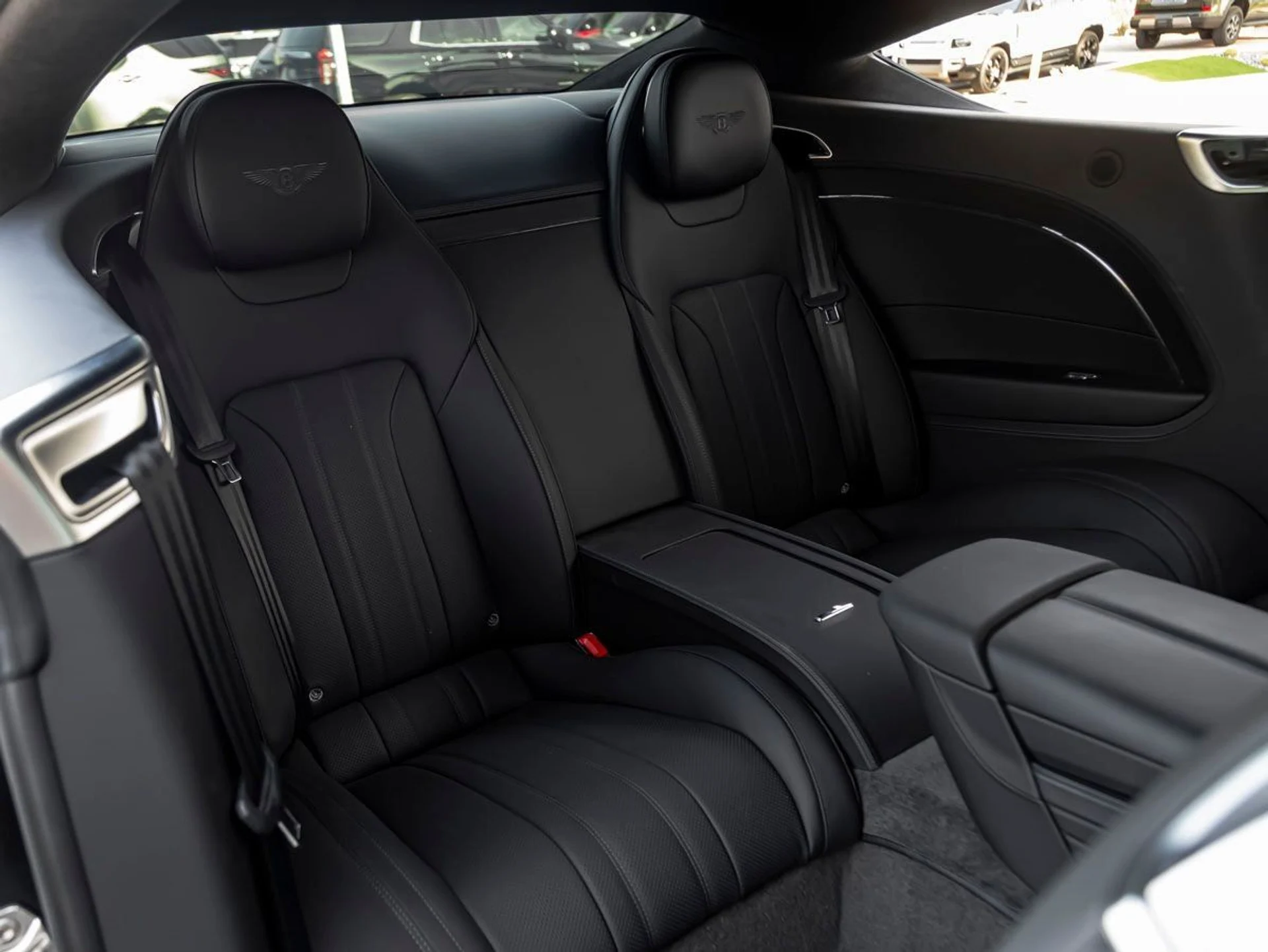 mph025_151120884_26_572233c9bf