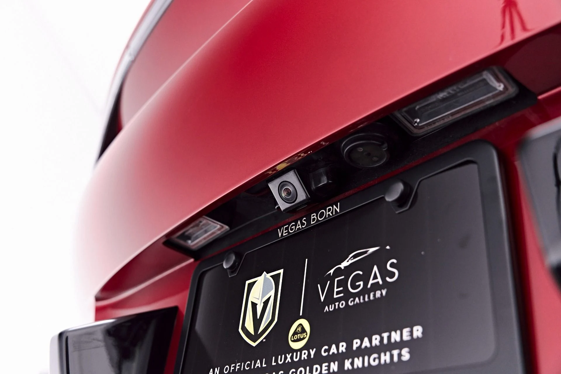 mph025_1516708381_Used_2020_Aston_Martin_Vantage_Base_1777504284_e6d8d5dcbb