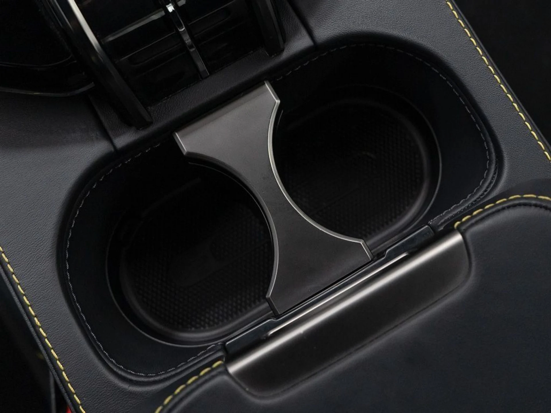 mph025_1519216177_1986139d3f8faf1b1de3d839b6716ae5_5a752a4a64