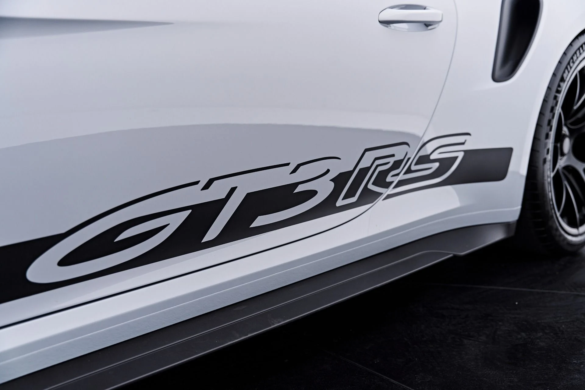 mph025_1522231552_Used_2025_Porsche_911_GT_3_RS_1790364125_555632f8da