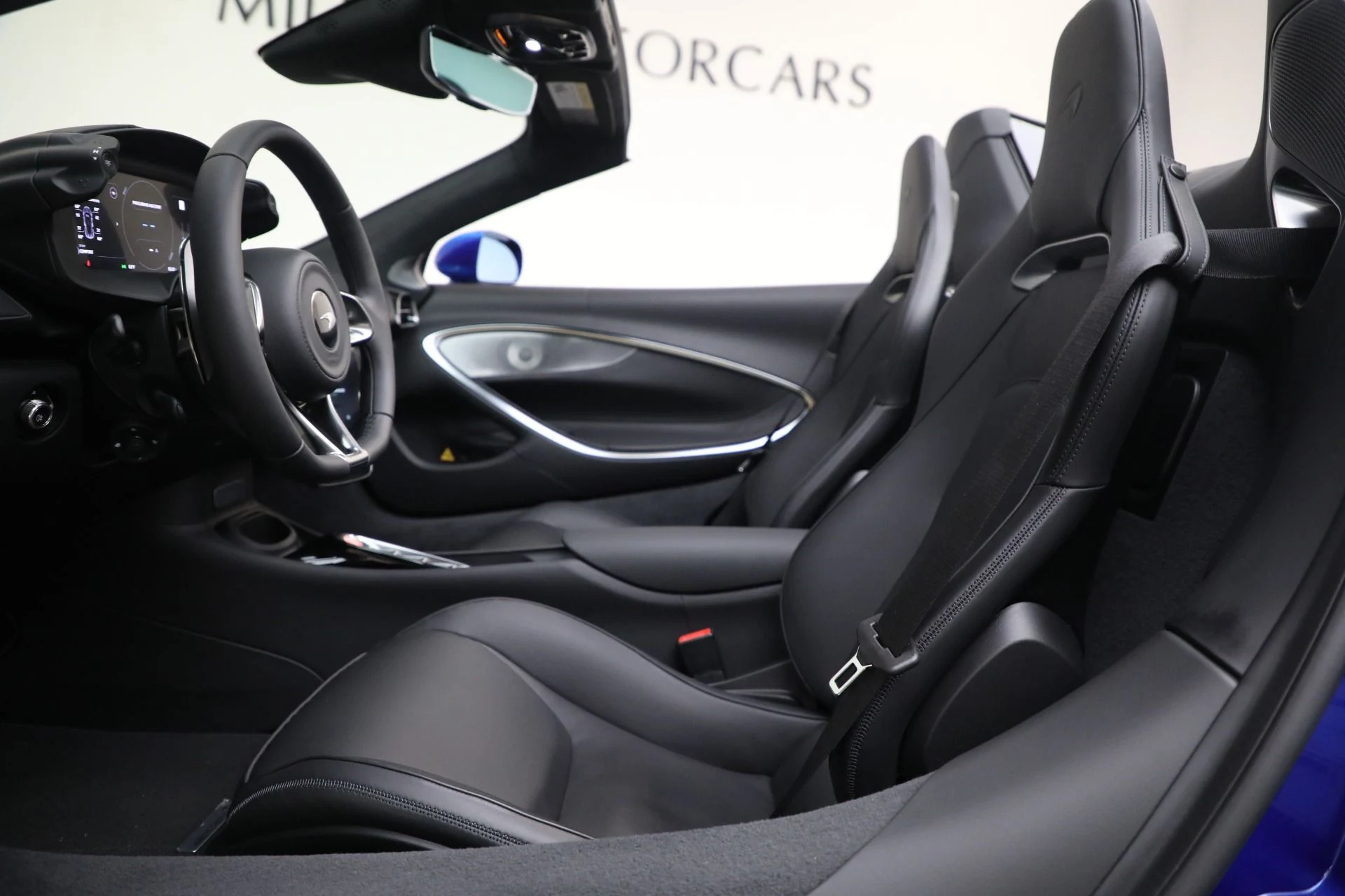 mph025_1534733836_New_2025_Mc_Laren_Artura_Spider_Tech_Lux_72e4930782