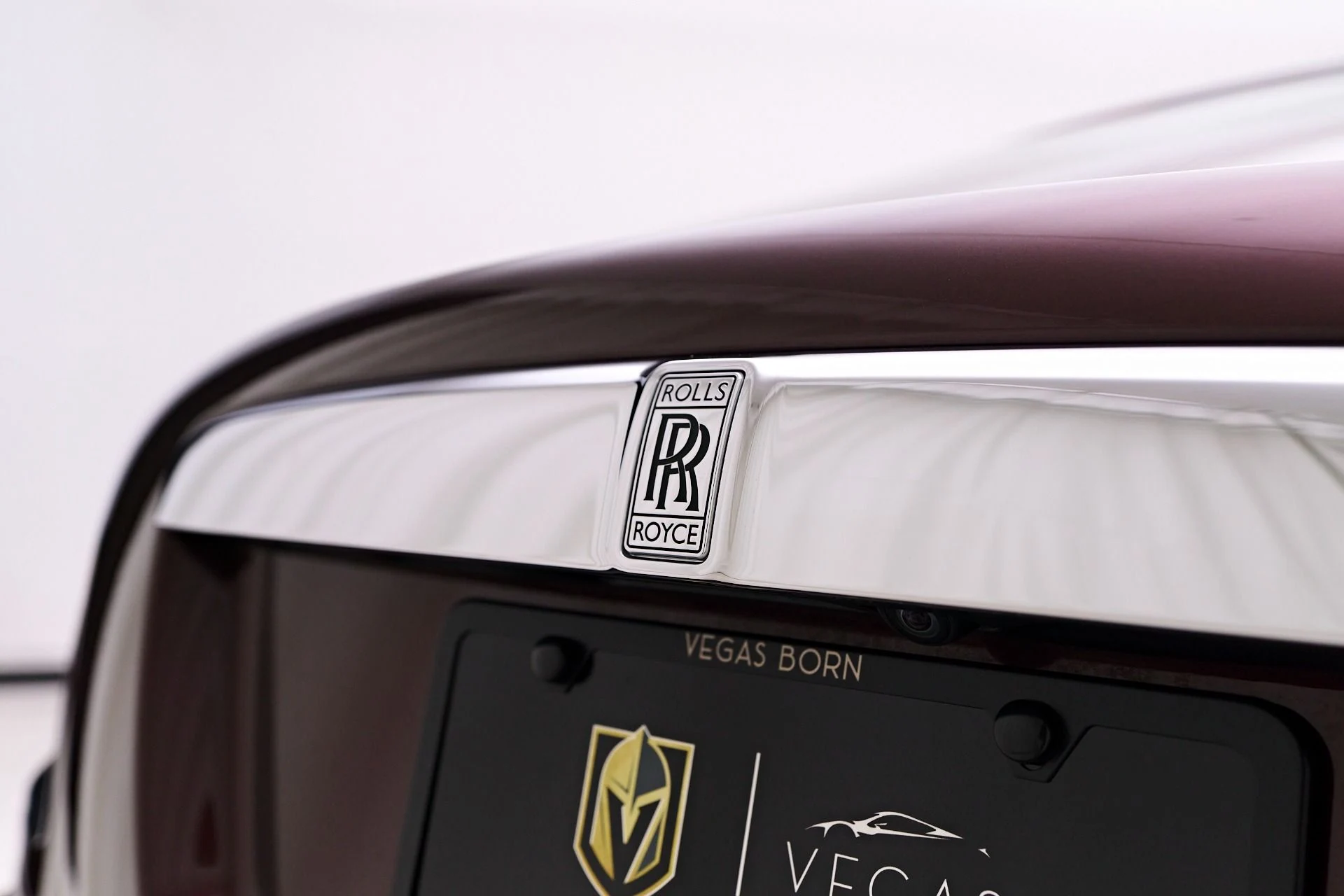mph025_1535564214_Used_2015_Rolls_Royce_Wraith_Base_1757113596_a4888d1bf2