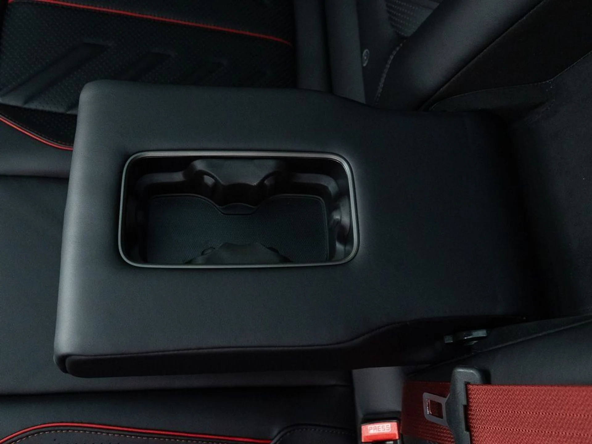 mph025_1536363844_862c15c15c4aea2b6bb8fbab49f1218c_49289a857e