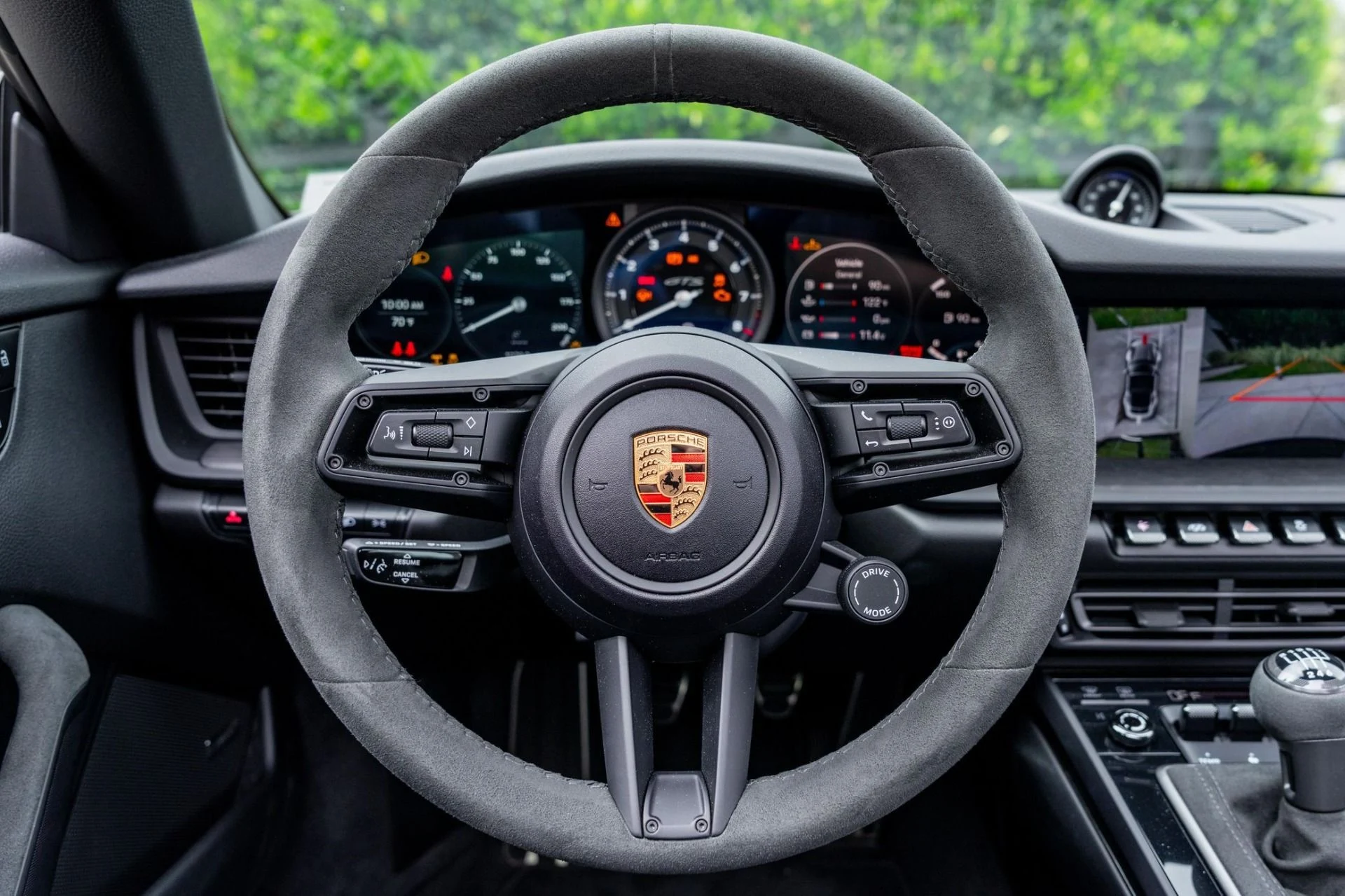 mph025_1541631408_Used_2024_Porsche_911_Targa_4_GTS_1782170139_3a2c3a0ef3