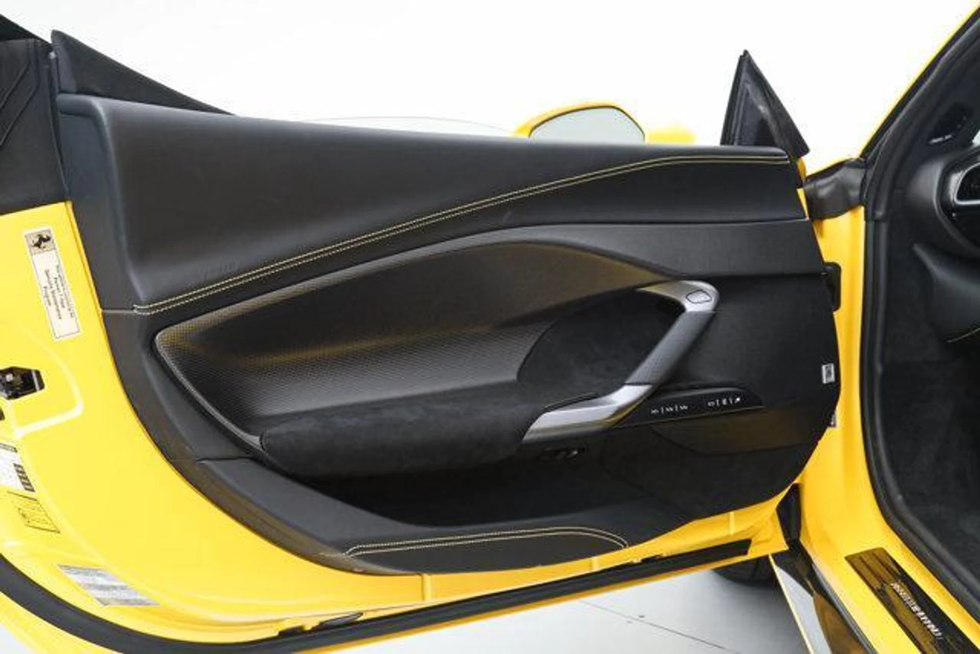 mph025_1544230632_Yth_Bi_FO_Jm_MV_Ssnz_Sh5iys4_UE_Nk_M_4d8997832a