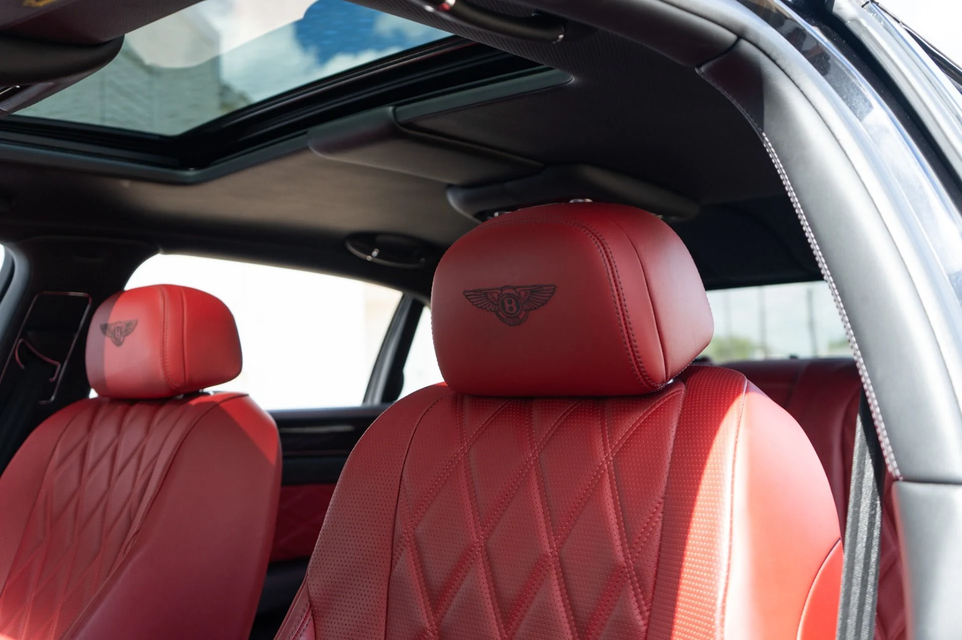mph025_1555422884_Used_2016_Bentley_Flying_Spur_W12_1760989629_035860c3bf