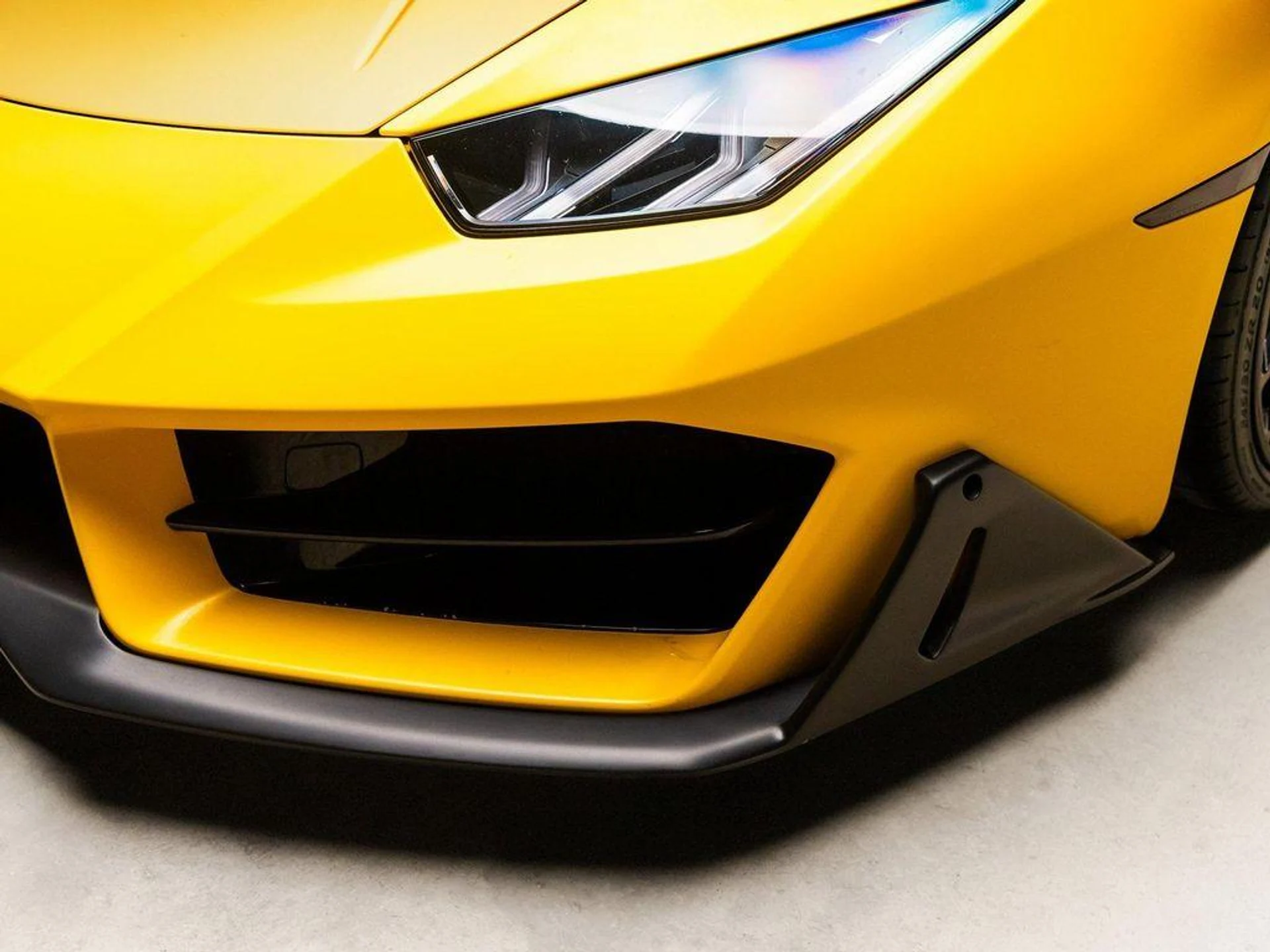 mph025_1555808383_BK_5q3_Hzx_AMP_Wr11n_ltj6dnczf_A_2cec9efe23