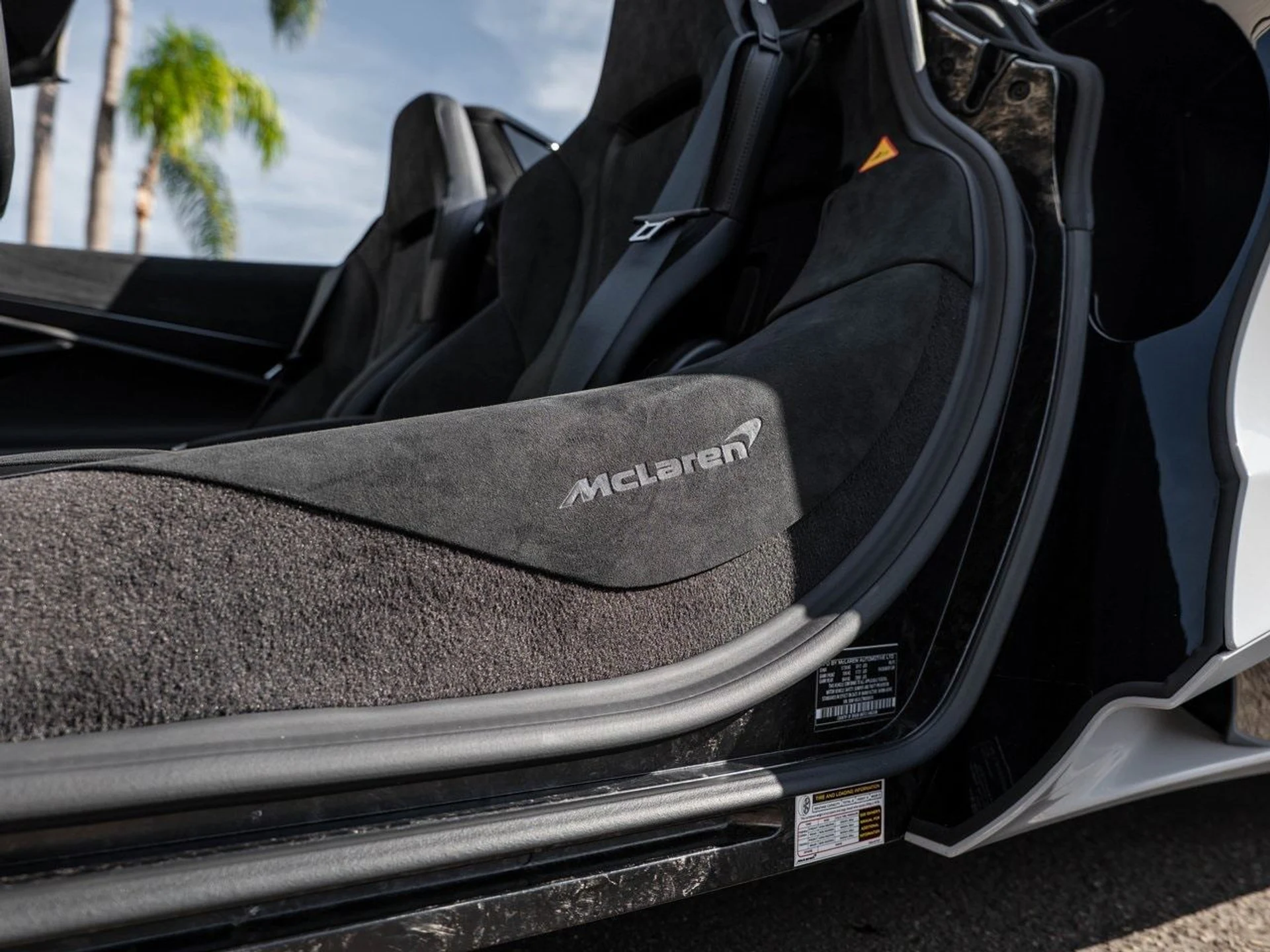 mph025_157163025_38985a518d25697824a8f9d2c354c3f0x_ee59d9ad2f