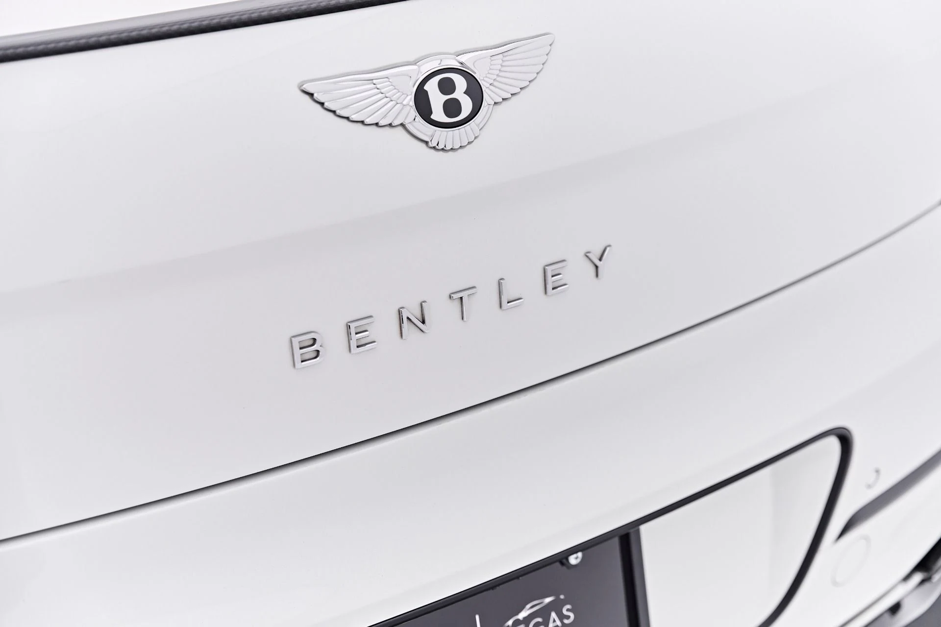 mph025_1579565444_Used_2022_Bentley_Flying_Spur_V8_1786412487_e96f5ed4a2