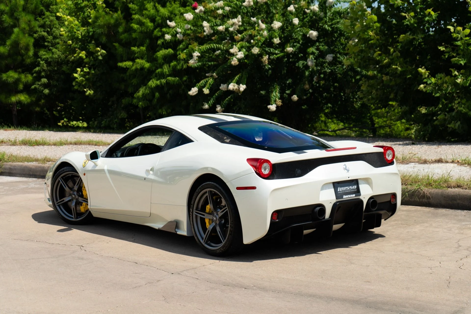 mph025_1580012698_Used_2015_Ferrari_458_Speciale_1783031651_13a38e2884