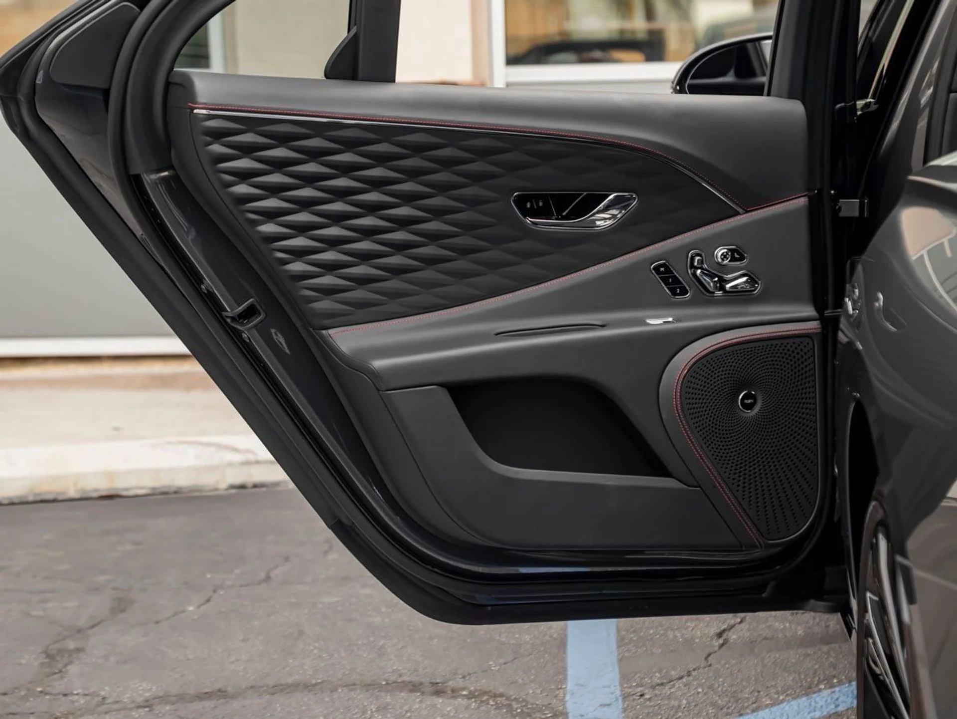 mph025_1580329698_26_faaba7742e