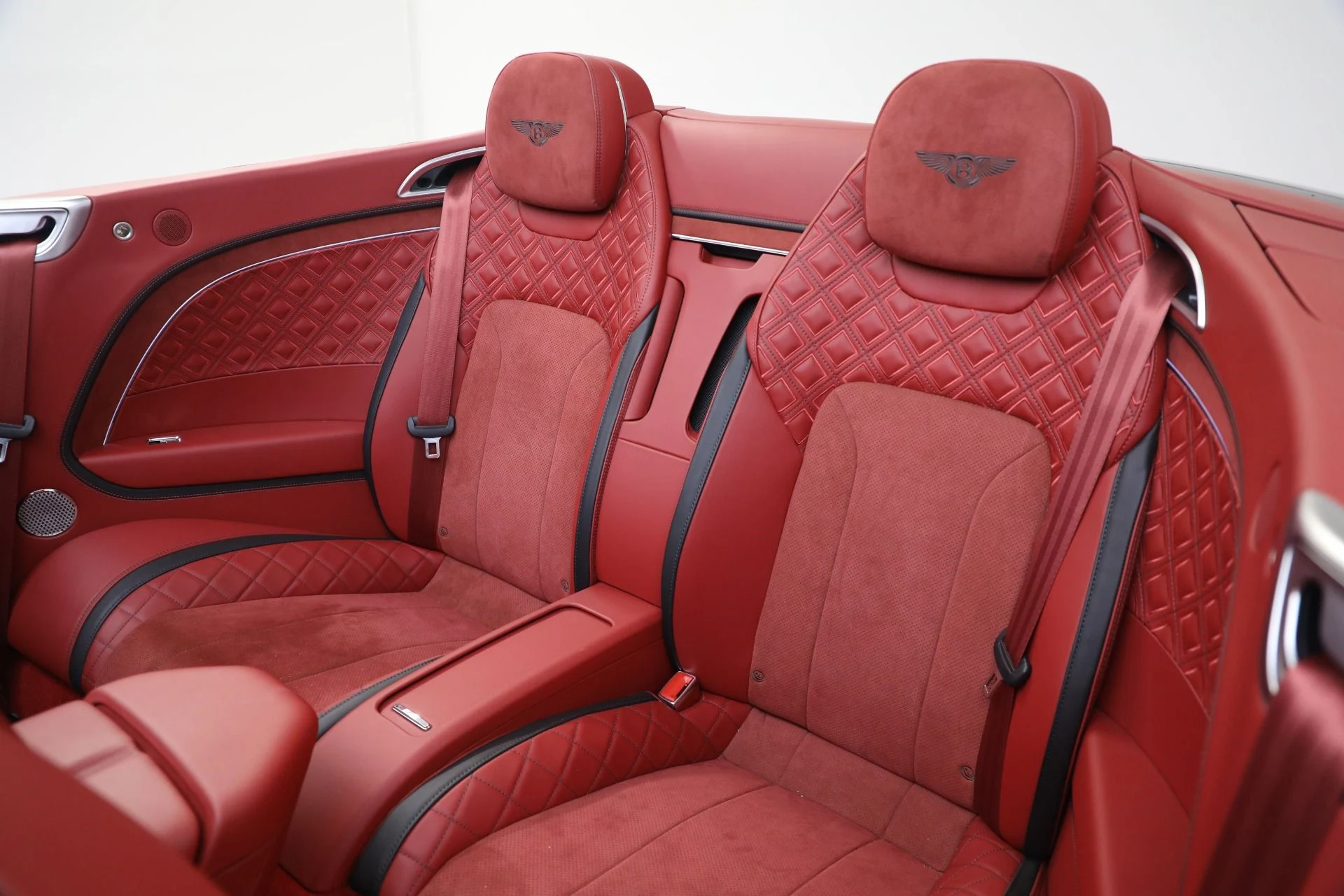 mph025_1585359456_Used_2022_Bentley_Continental_GTC_Speed_d12429dbaa