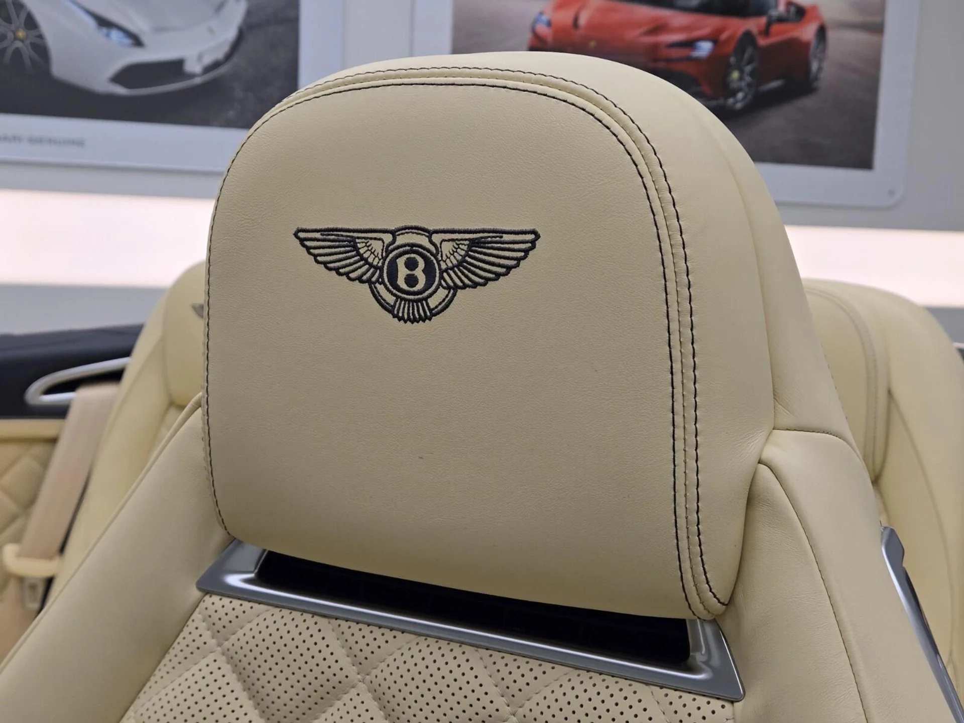 mph025_1593904835_Used_2016_Bentley_Continental_GT_V8_1771052441_072f987aa0