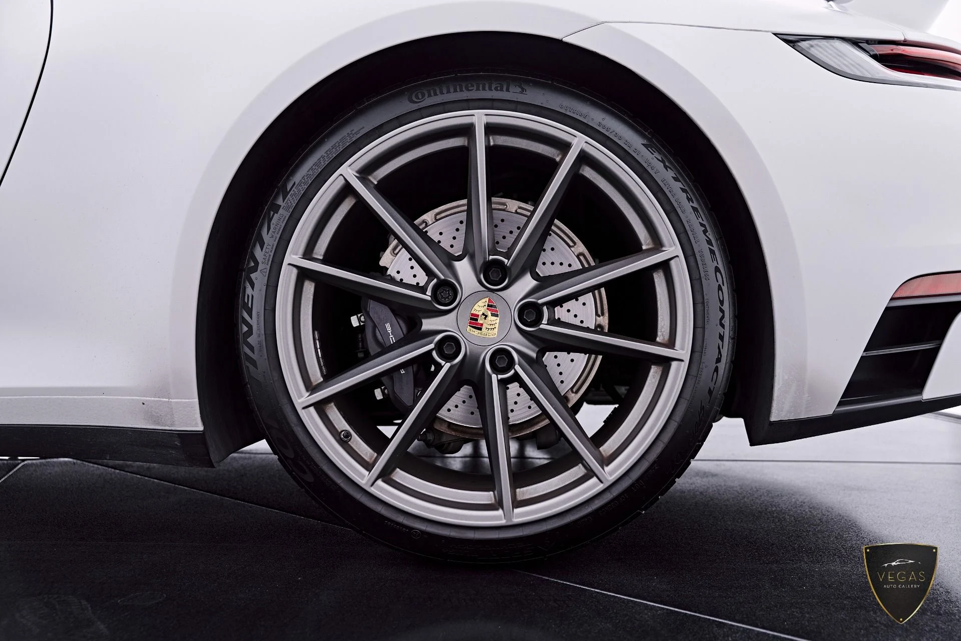 mph025_1607634801_Used_2023_Porsche_911_Carrera_1783043003_08832a26bd
