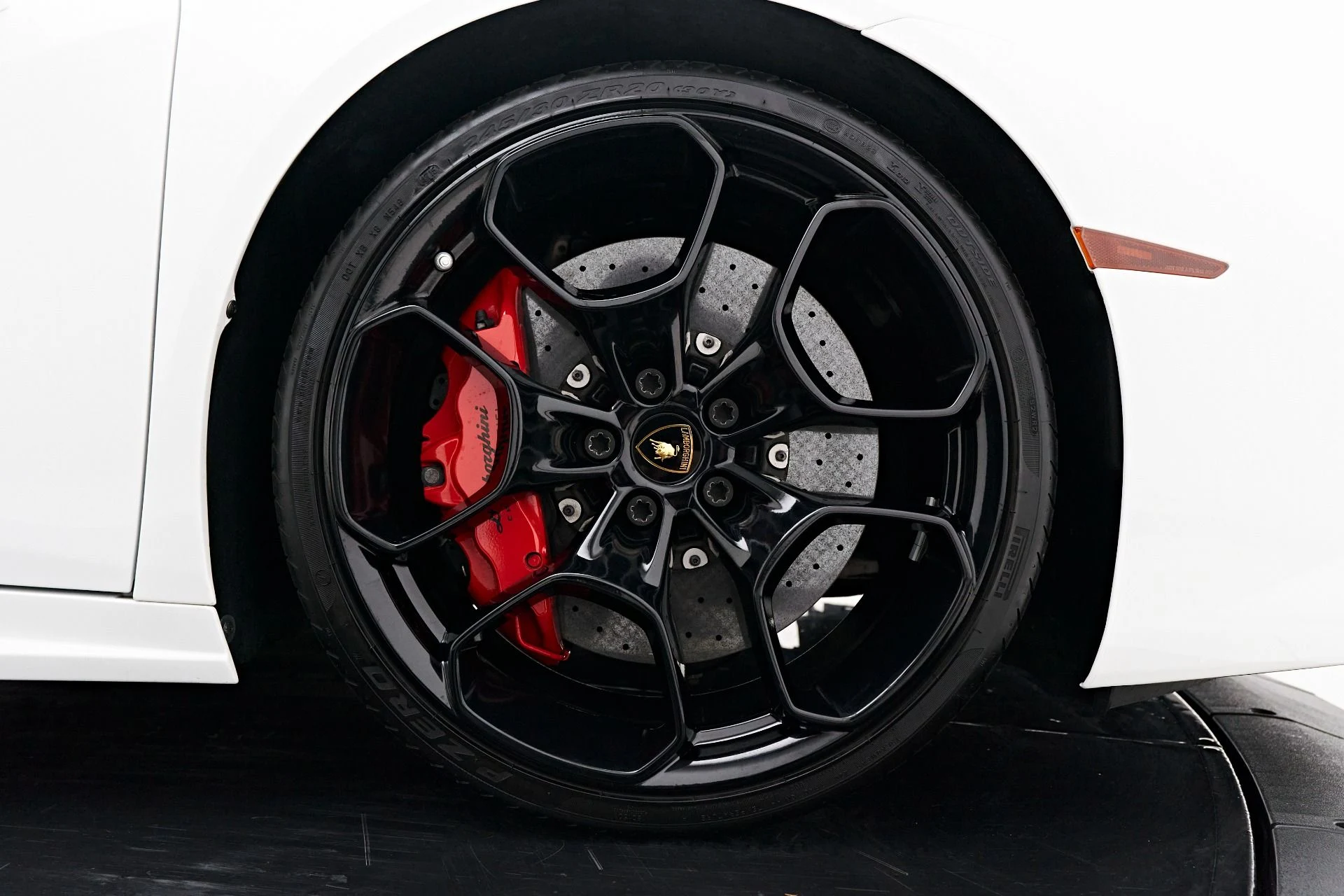 mph025_1613472340_Used_2015_Lamborghini_Huracan_LP_610_4_1708137886_2e864631a2