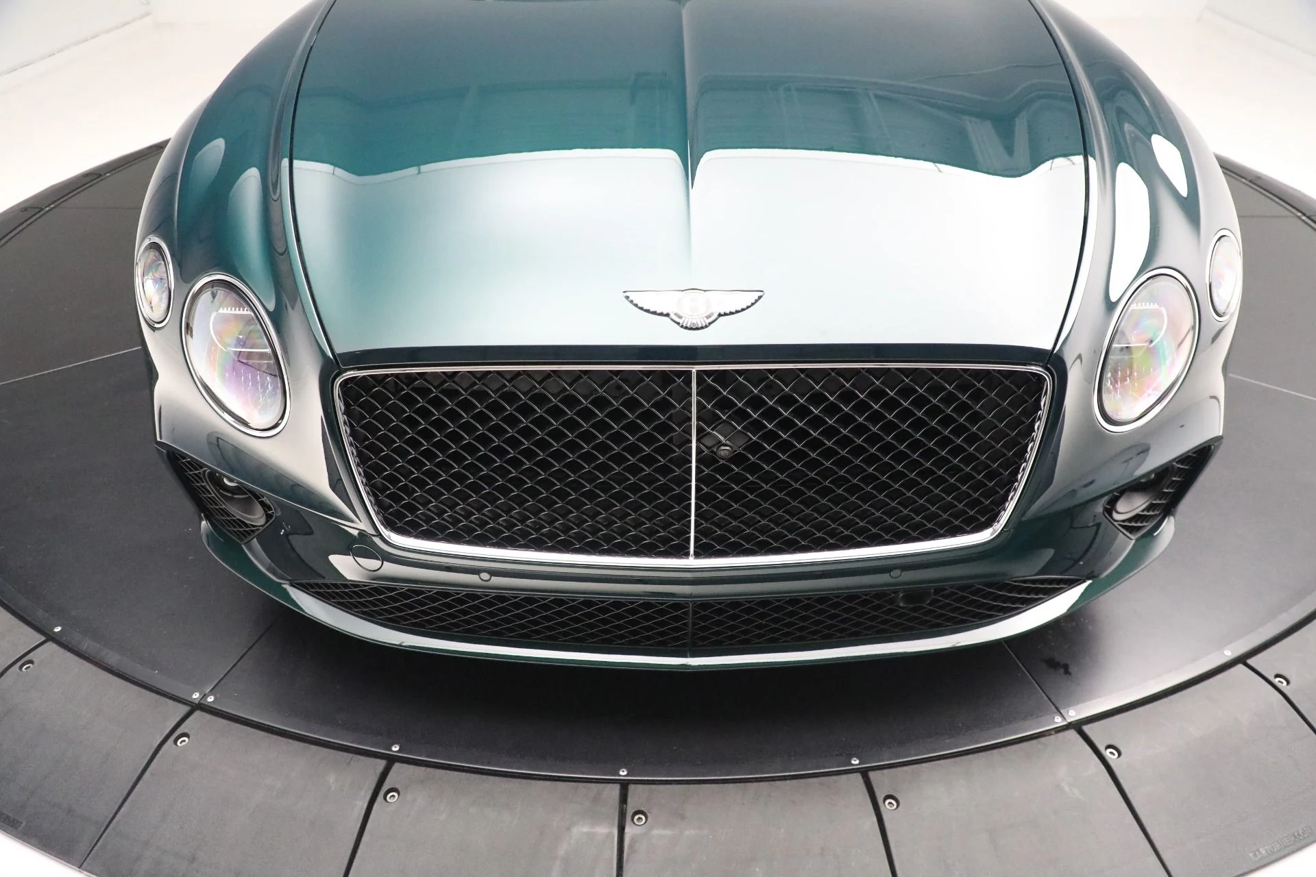 mph025_1621813087_New_2024_Bentley_Continental_GTC_V8_b9dddbbf8d