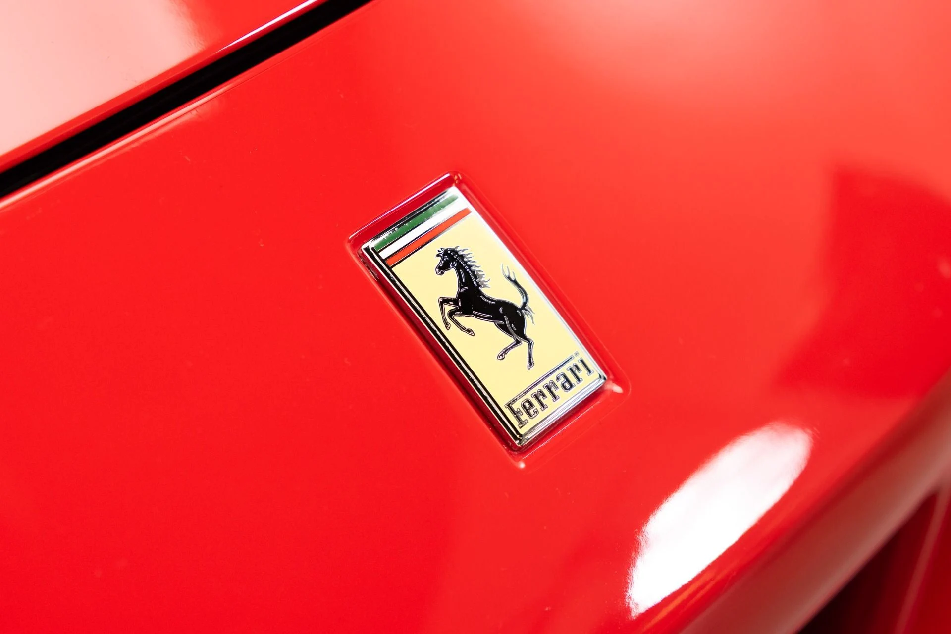 mph025_1627363752_Used_2017_Ferrari_488_Spider_1782928038_d543605423