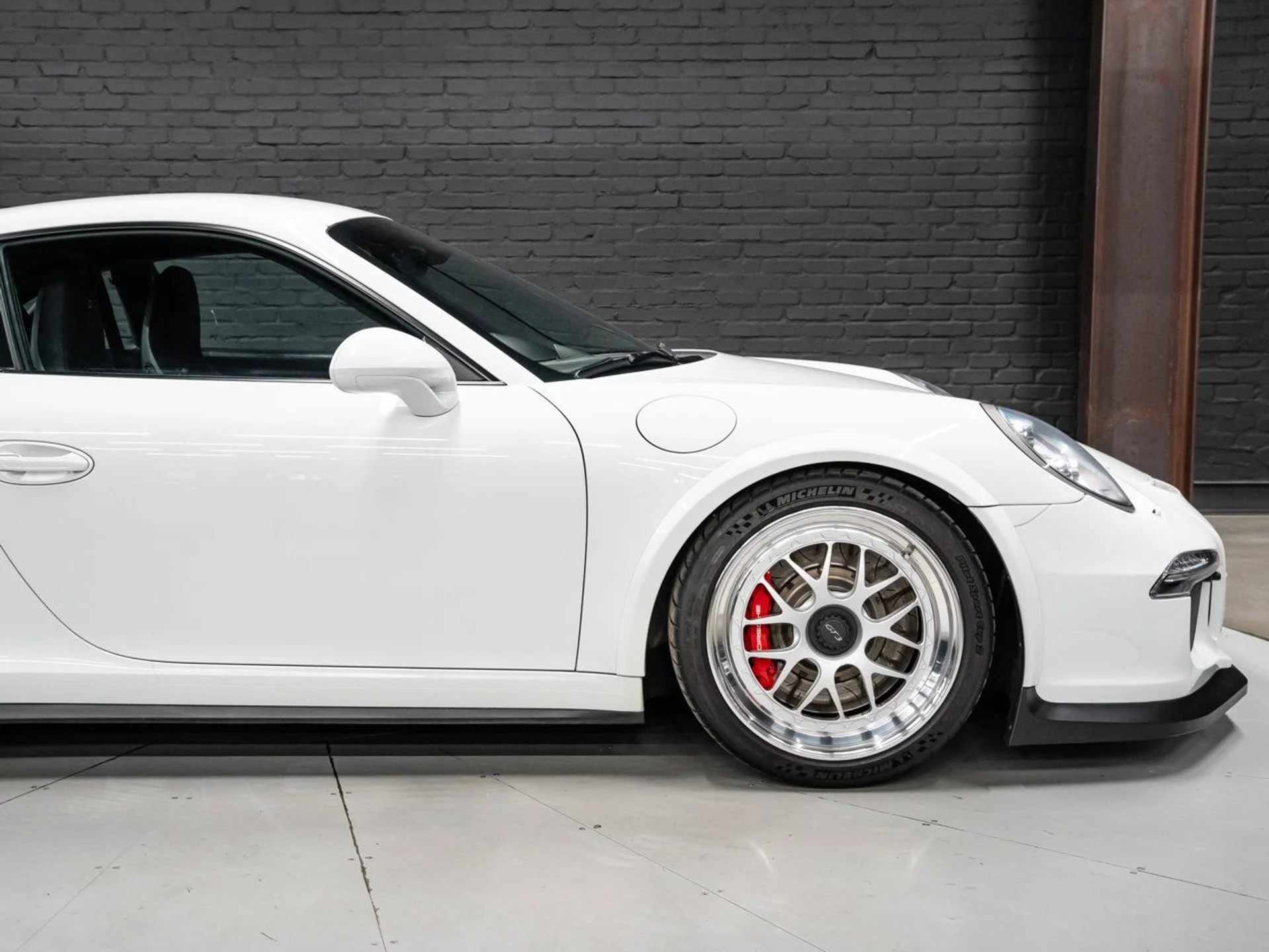 mph025_1638588027_porsche_911_2015_f37b4e62a6