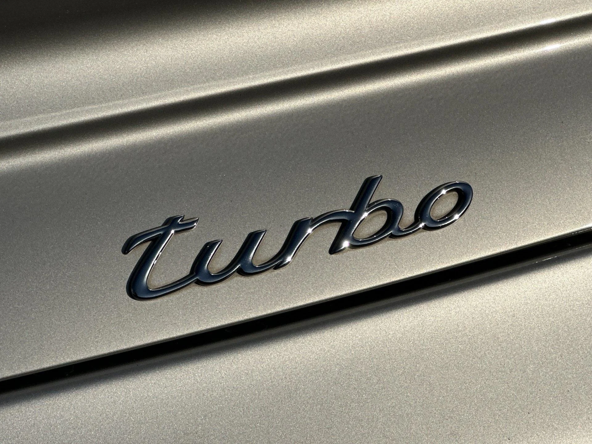 mph025_1640292015_Used_2002_Porsche_911_Turbo_1761919924_78836a46d6