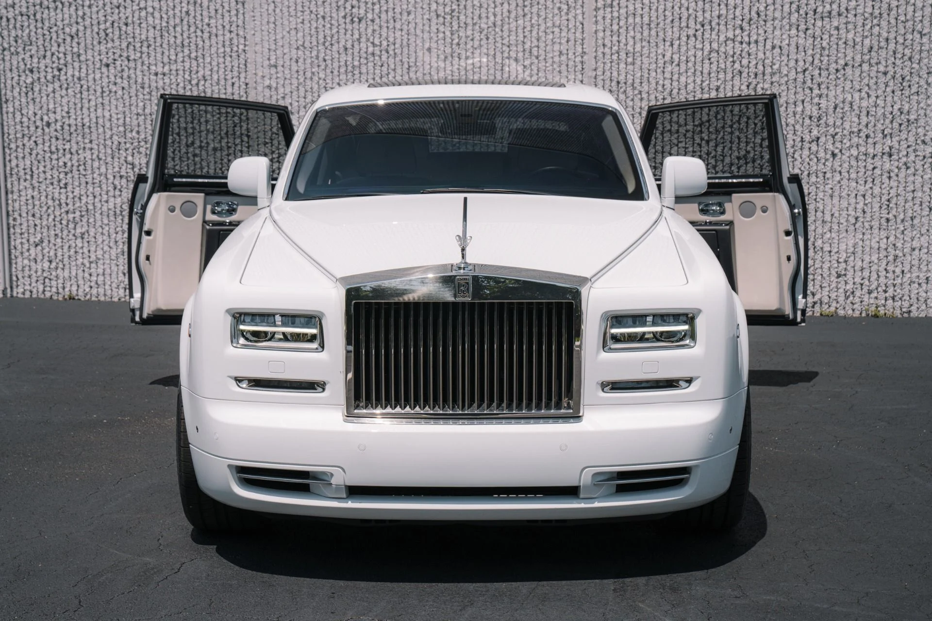 mph025_1644752498_Used_2015_Rolls_Royce_Phantom_454_K_MSRP_11mo_CPO_Remaining_Immaculate_Example_1747783519_78e241664b