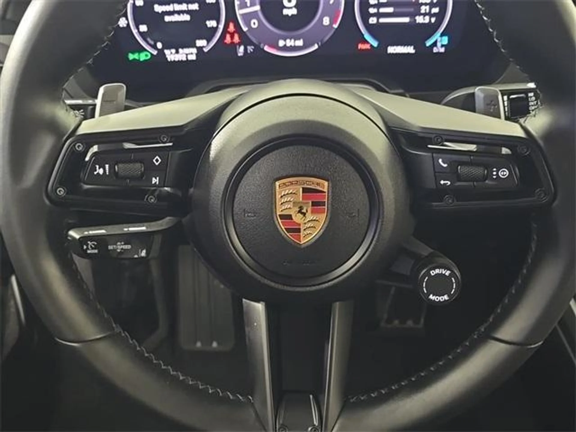 mph025_1646252627_HU_Nd_Og_CZZ_6v_L1_Wtc_U_Xo_Mt_SA_1h_Ig_5ead7efee0