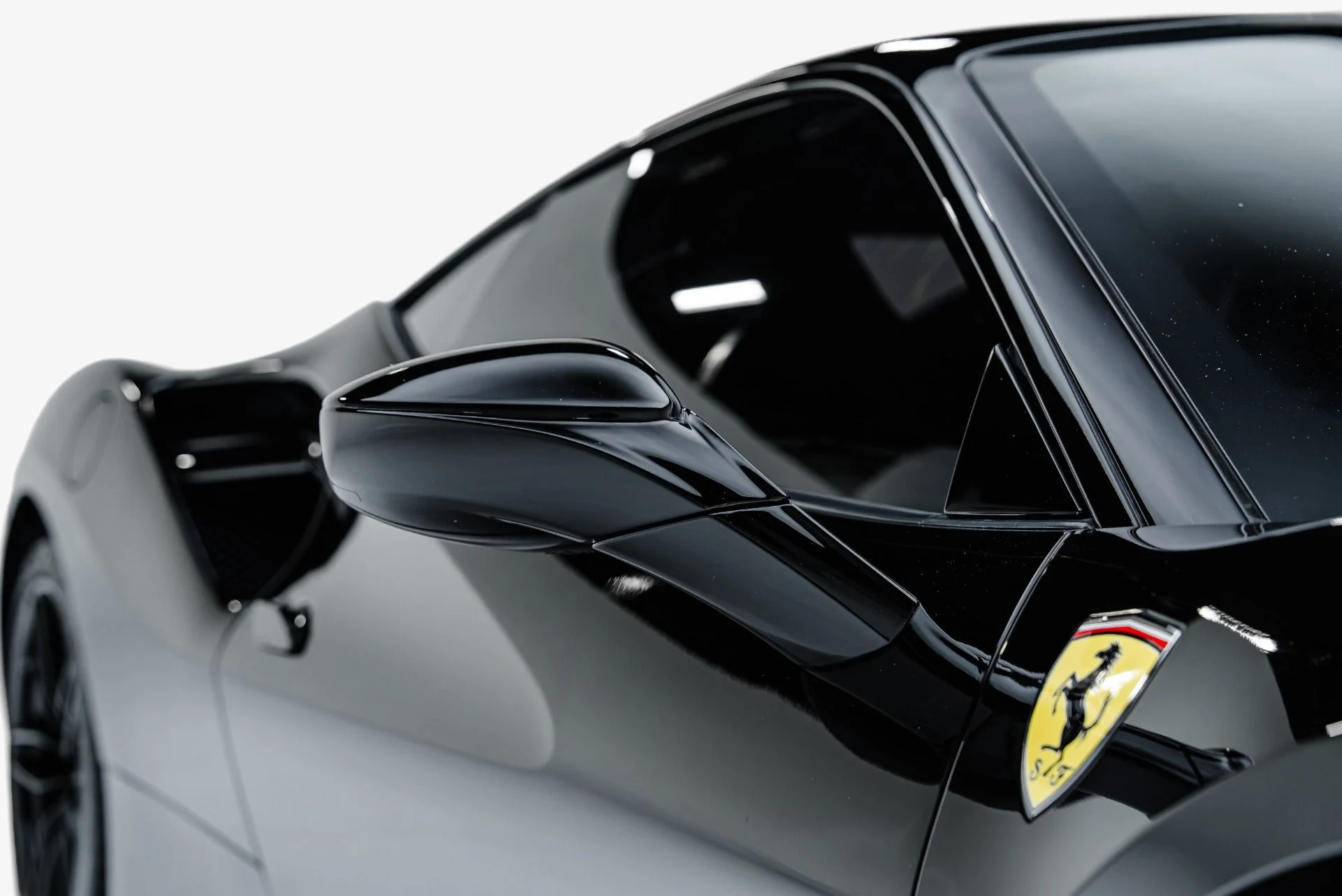 mph025_1655069919_Used_2016_Ferrari_488_GTB_1791929013_2b8099ca20