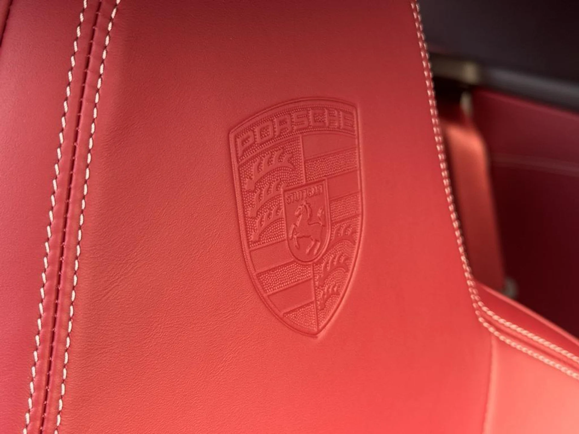 mph025_1657271791_fy8a_B4_Hf78r_Wj_Trk_LNG_Tdss_Fxk_I_95eb8a20bf