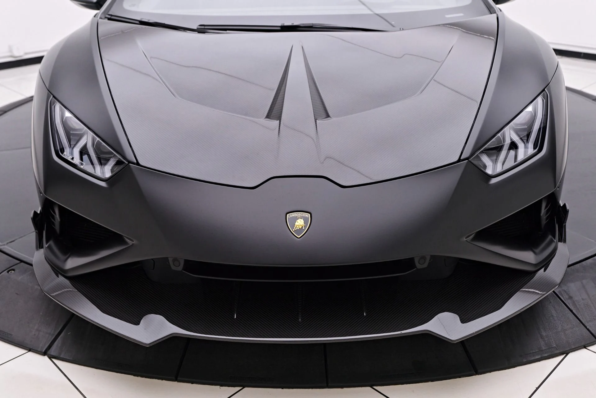 mph025_165867112_Used_2021_Lamborghini_Huracan_EVO_Base_1758314648_538cbccdb3