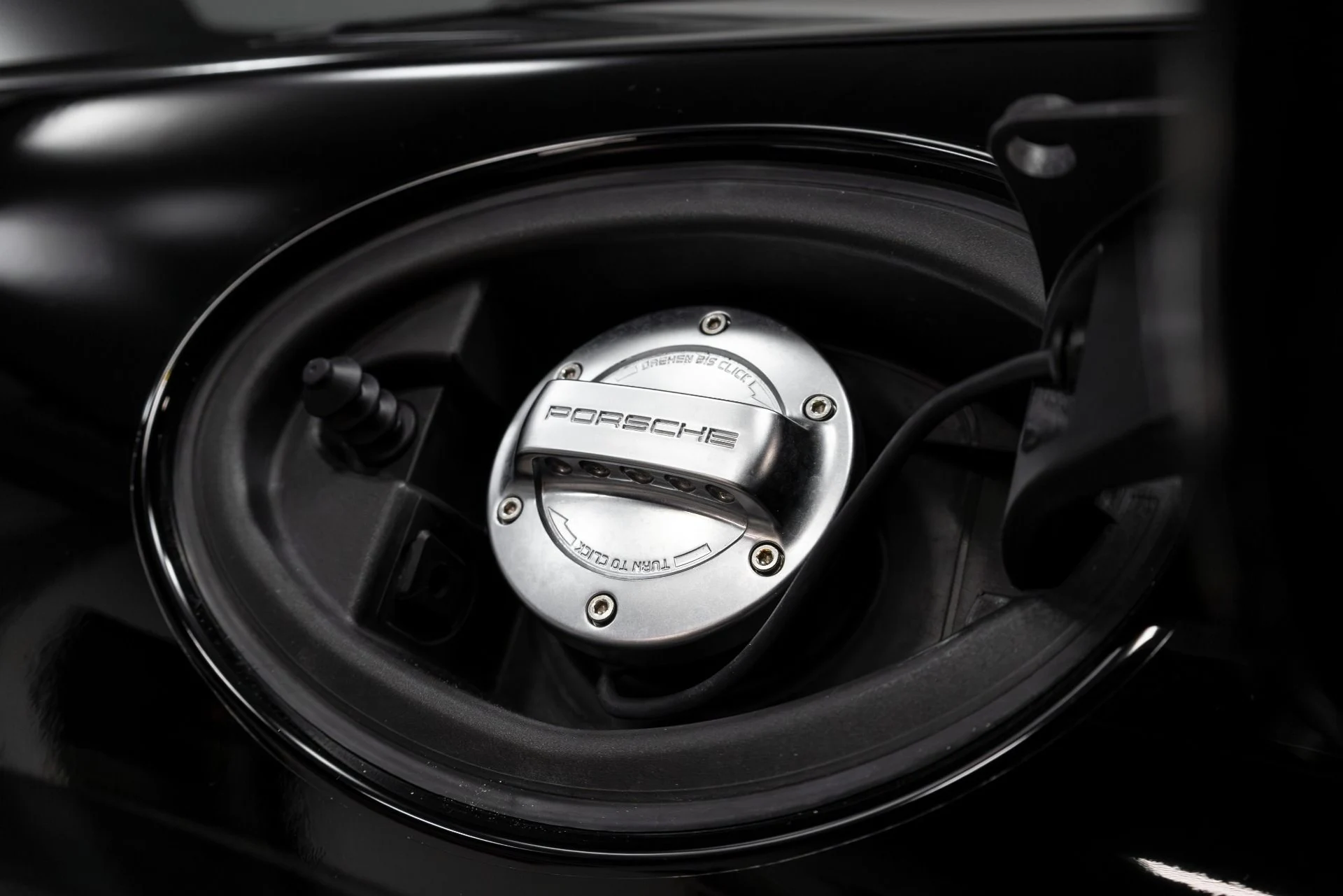 mph025_166224803_Used_2015_Porsche_911_Turbo_S_1761834686_8157782c89