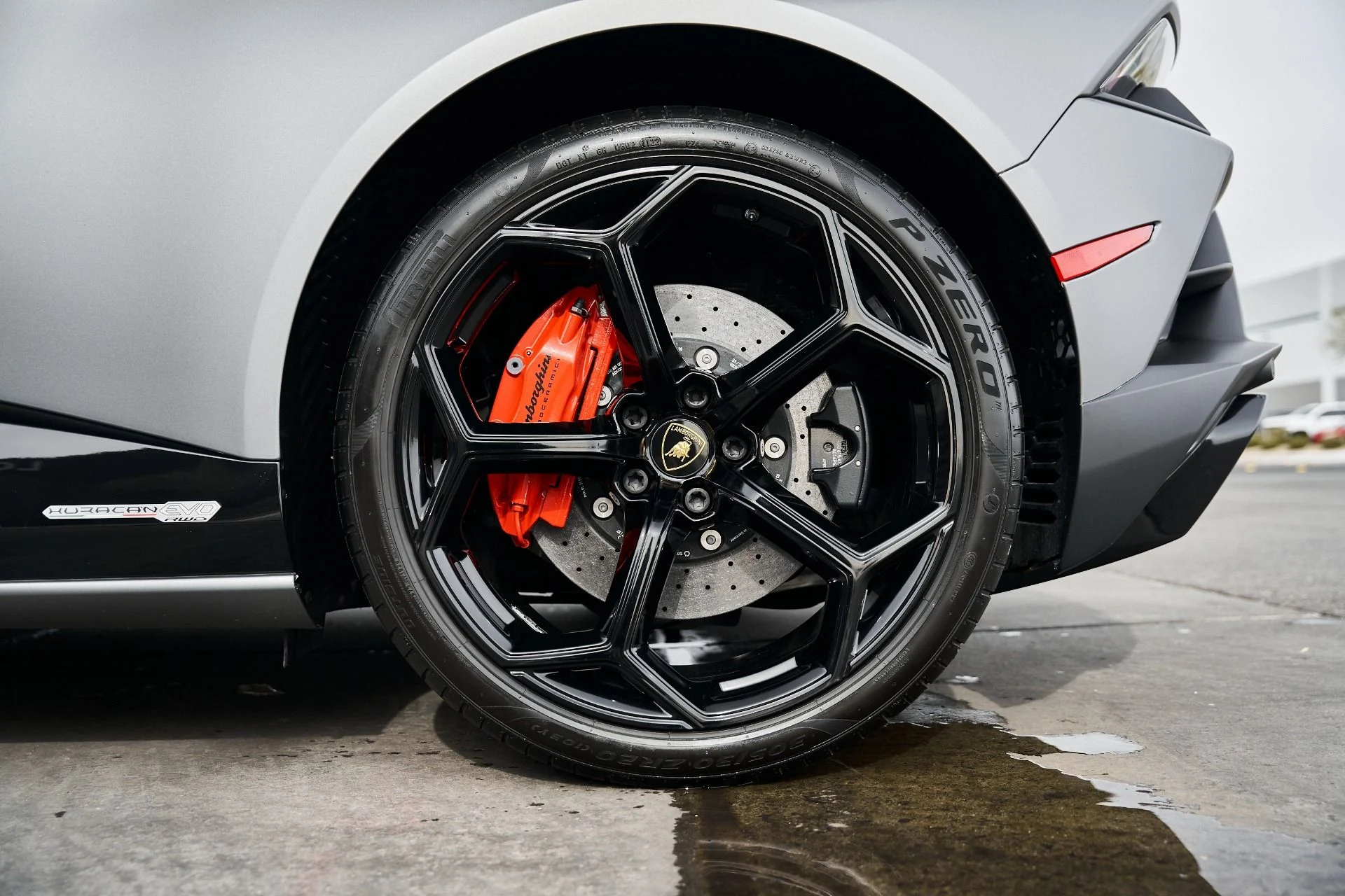 mph025_1663171063_Used_2023_Lamborghini_Huracan_EVO_Base_1769049027_0b1d8d033e