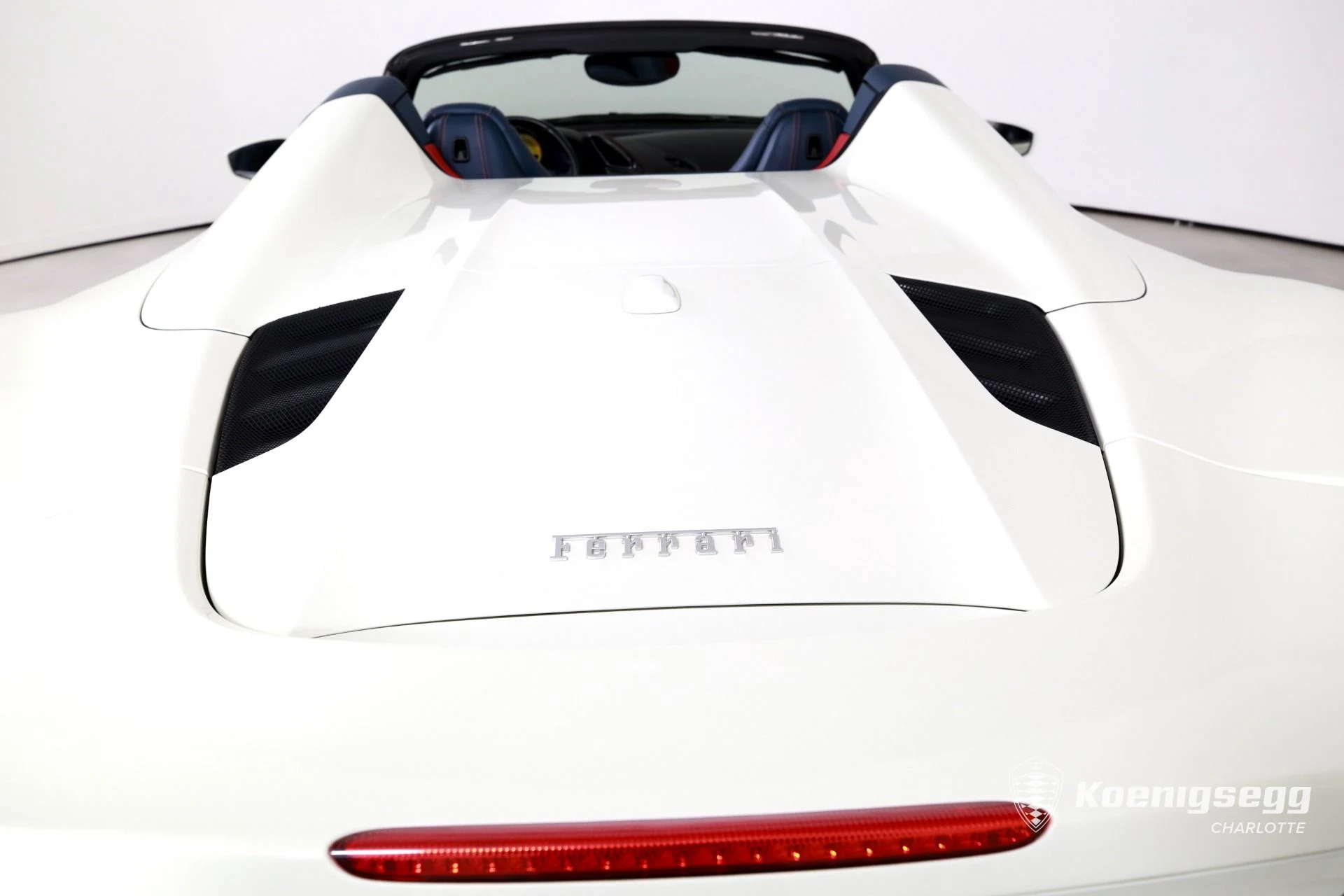 mph025_1670778242_Used_2018_Ferrari_488_Spider_1782838554_09f4f687cc