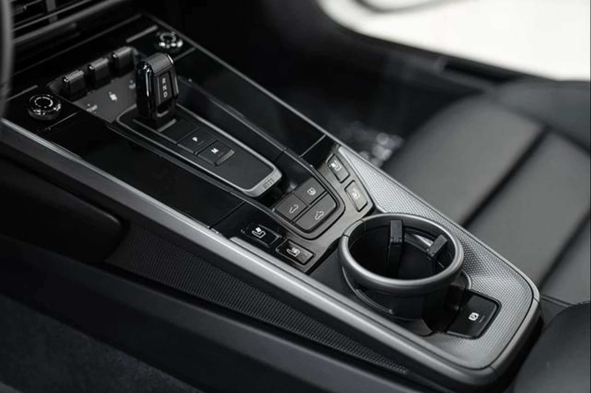 mph025_1675587880_XP_Zezaes_K_Rb_P8l_Ov_Tjzhcw_Y_Ycc_fdc9127272