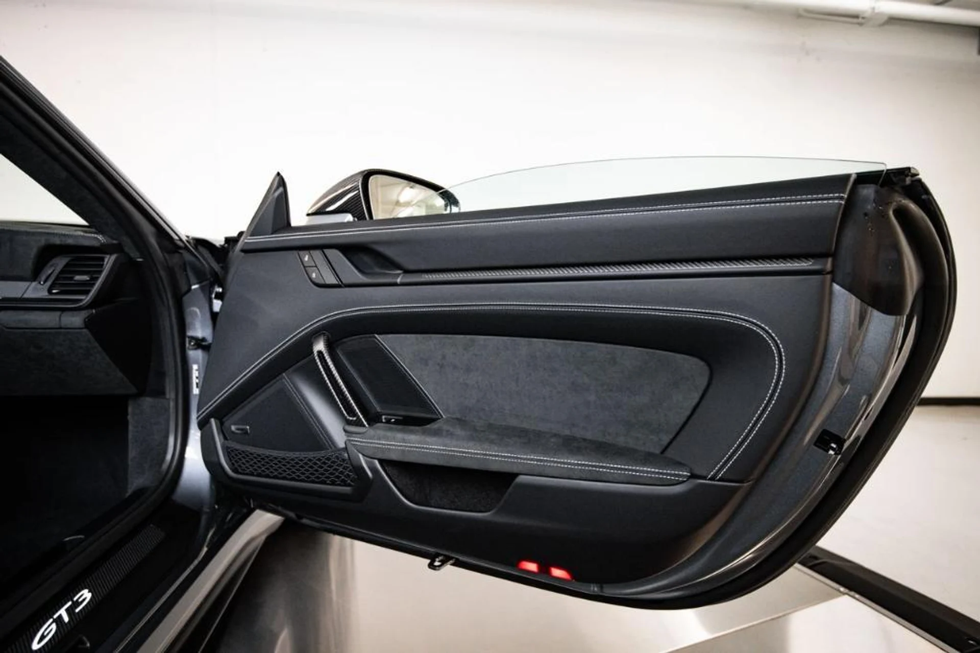 mph025_1686169170_JGA_Ajxaf8_B_Wv1_T2_me_Riz_BG_8_OU_a398bedf4d