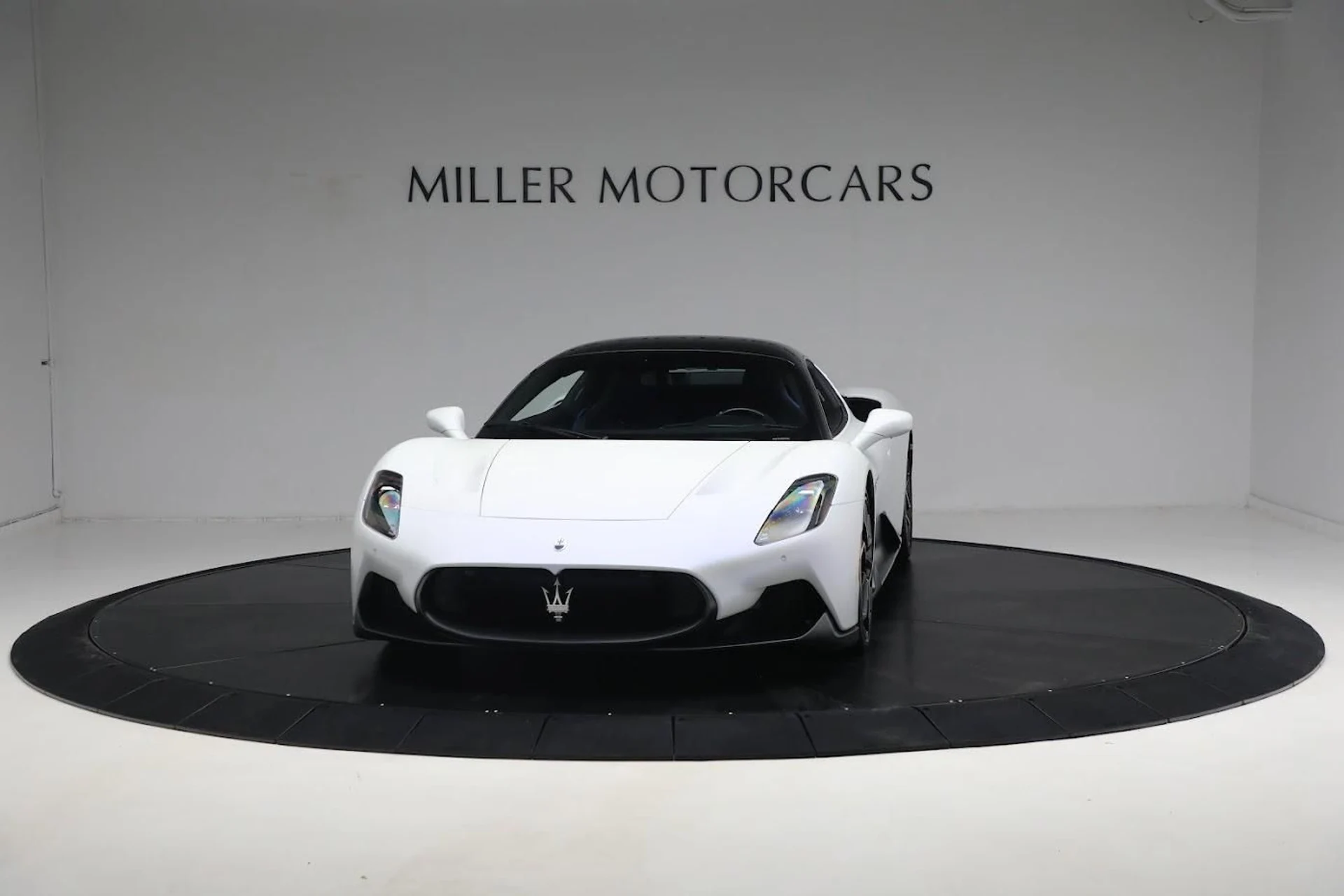 mph025_1688138039_Used_2022_Maserati_MC_20_a732906d73