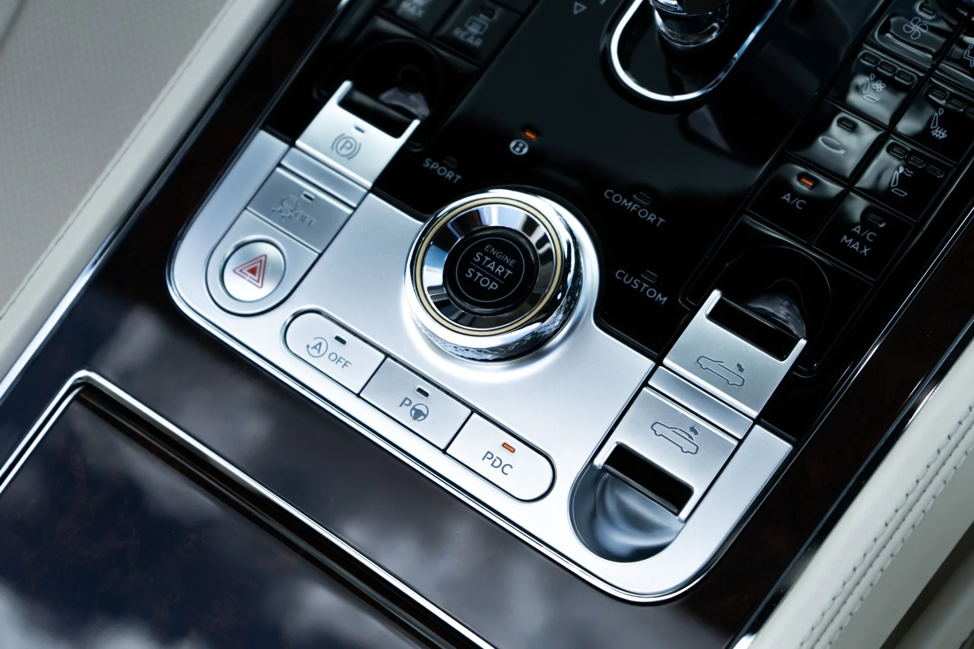 mph025_1695208151_Used_2022_Bentley_Continental_GTC_V8_1789509721_019b083489